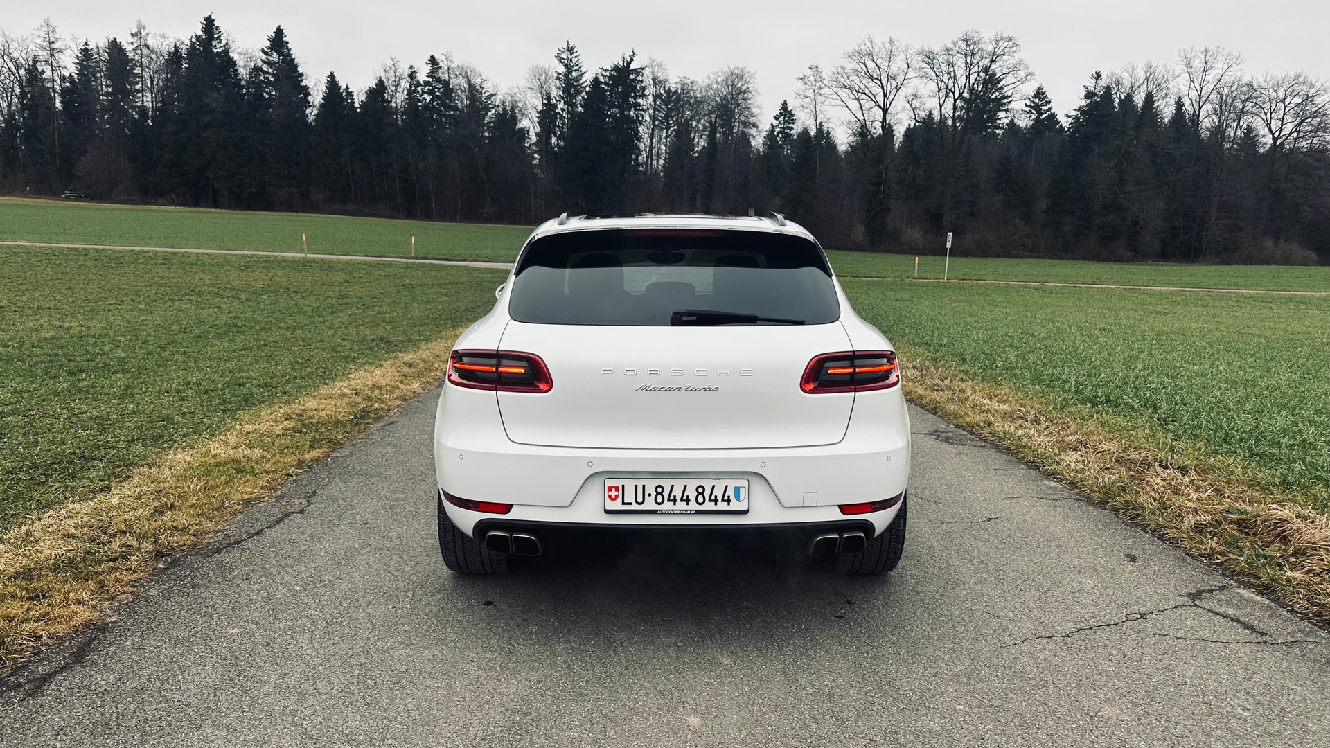 PORSCHE Macan Turbo PDK-image-5