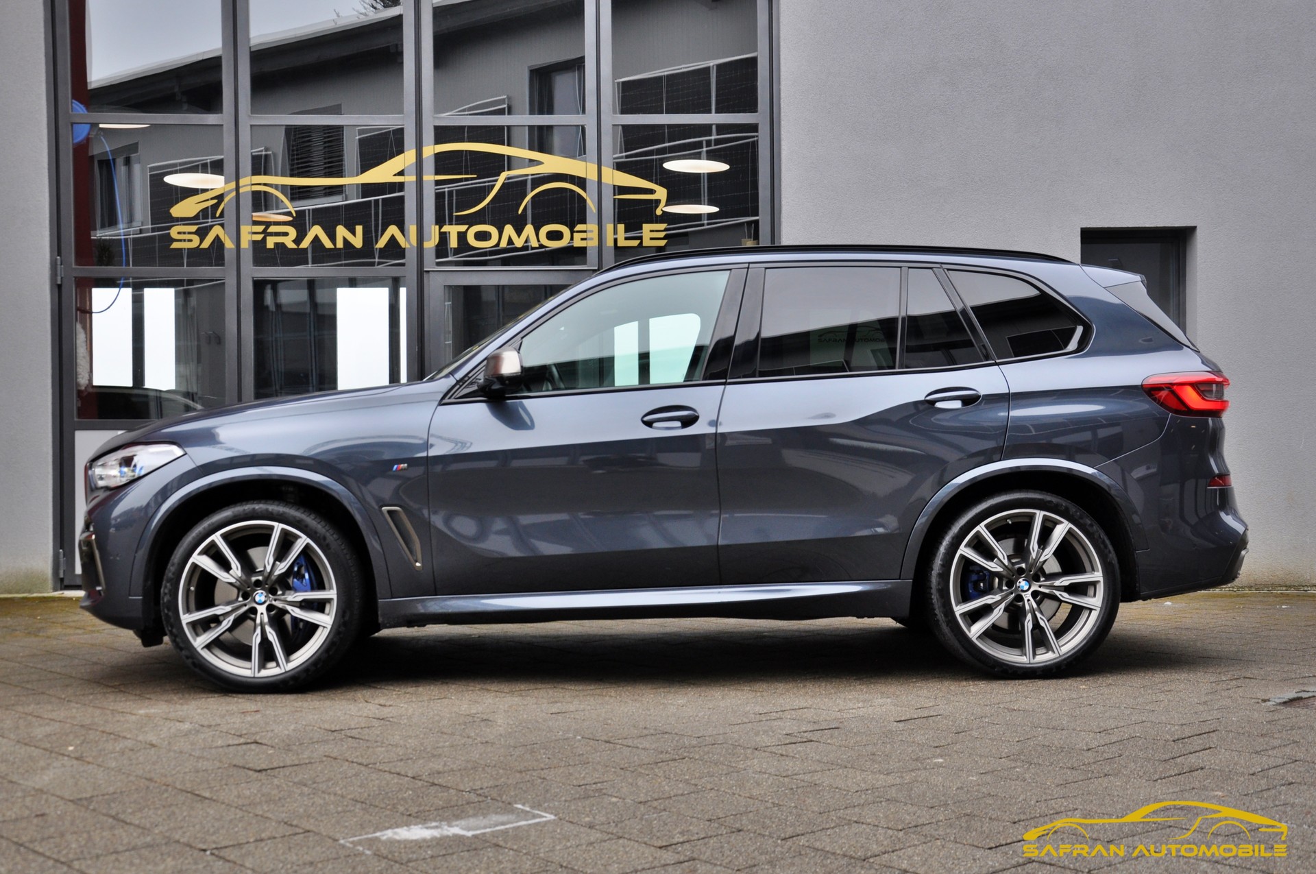 BMW X5 xDrive M50d Steptronic-image-3