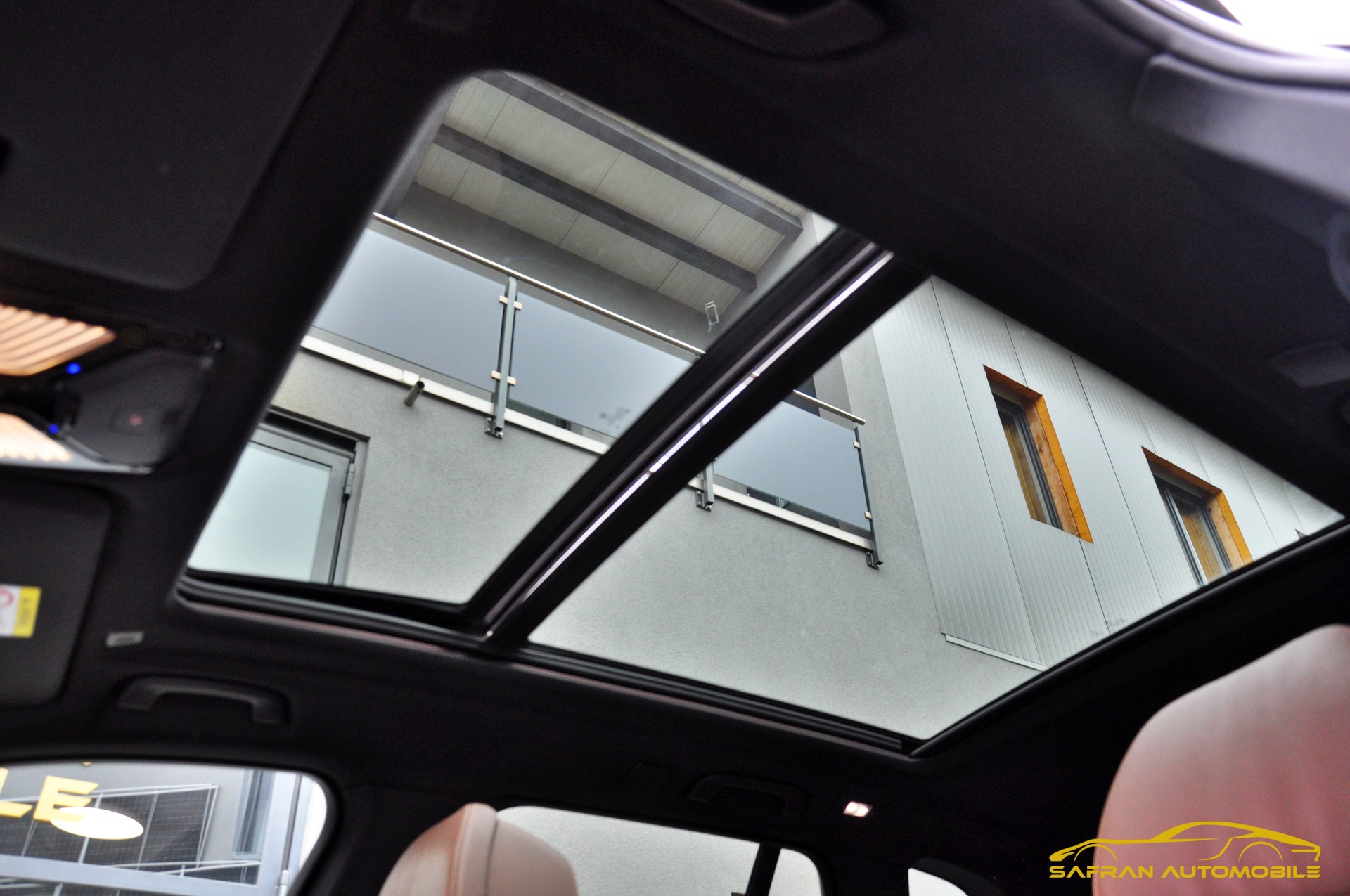 BMW X5 xDrive M50d Steptronic-image-13