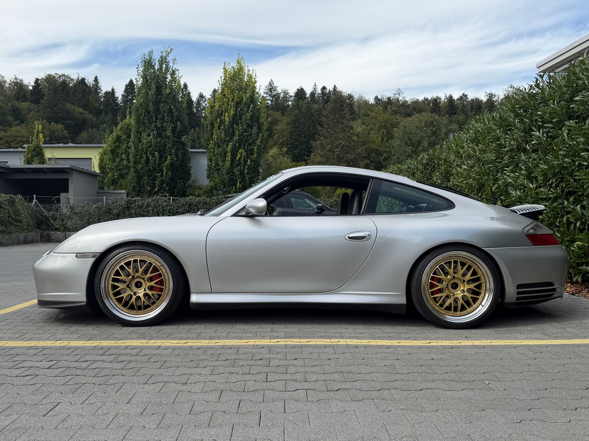 PORSCHE 911 Carrera 4 S-image-0