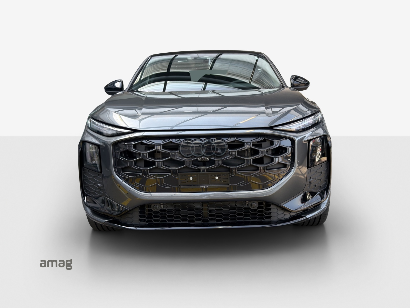 AUDI Q3 Sportback e-hybrid 200 kW S tronig-image-6