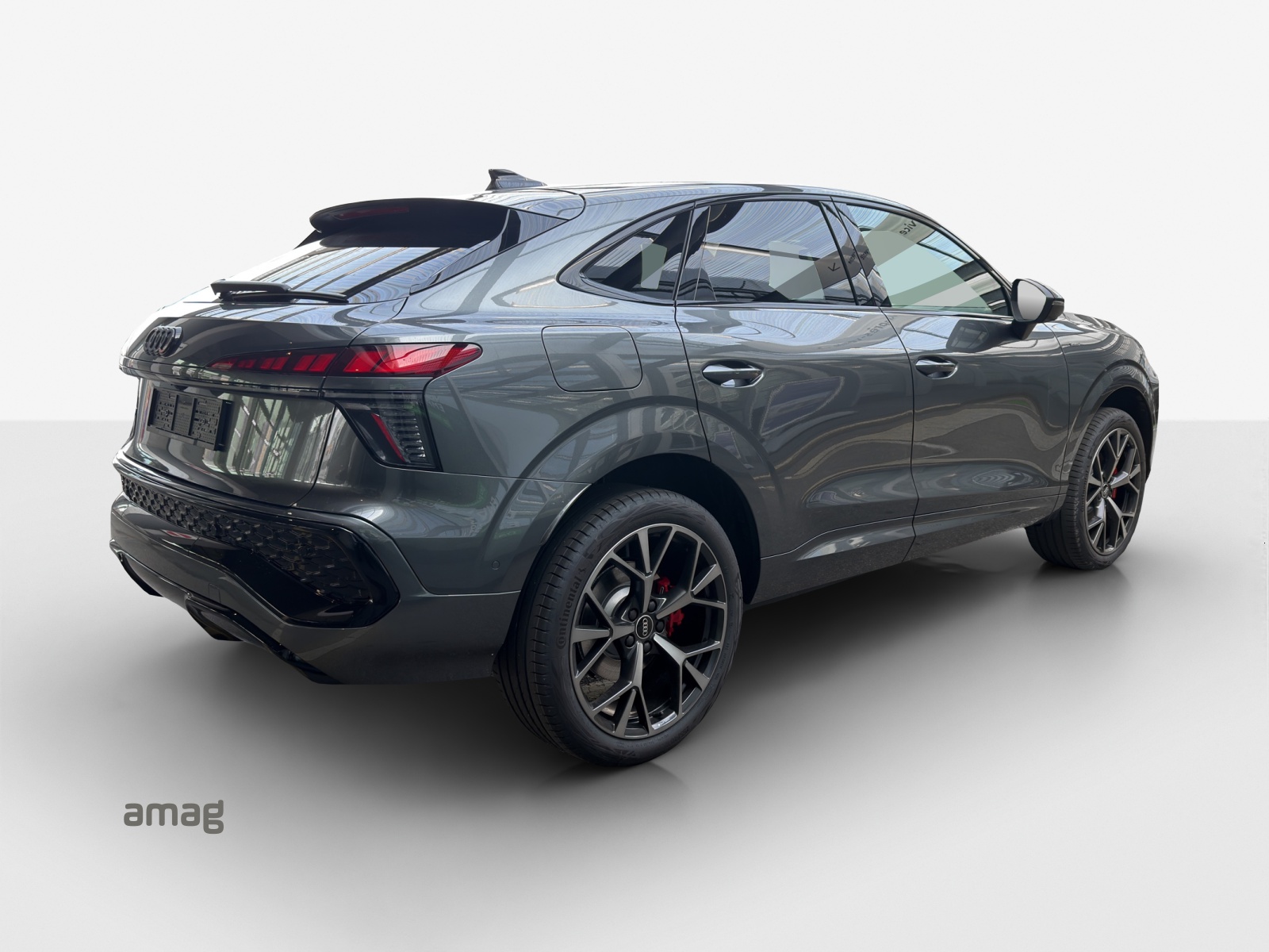 AUDI Q3 Sportback e-hybrid 200 kW S tronig-image-4