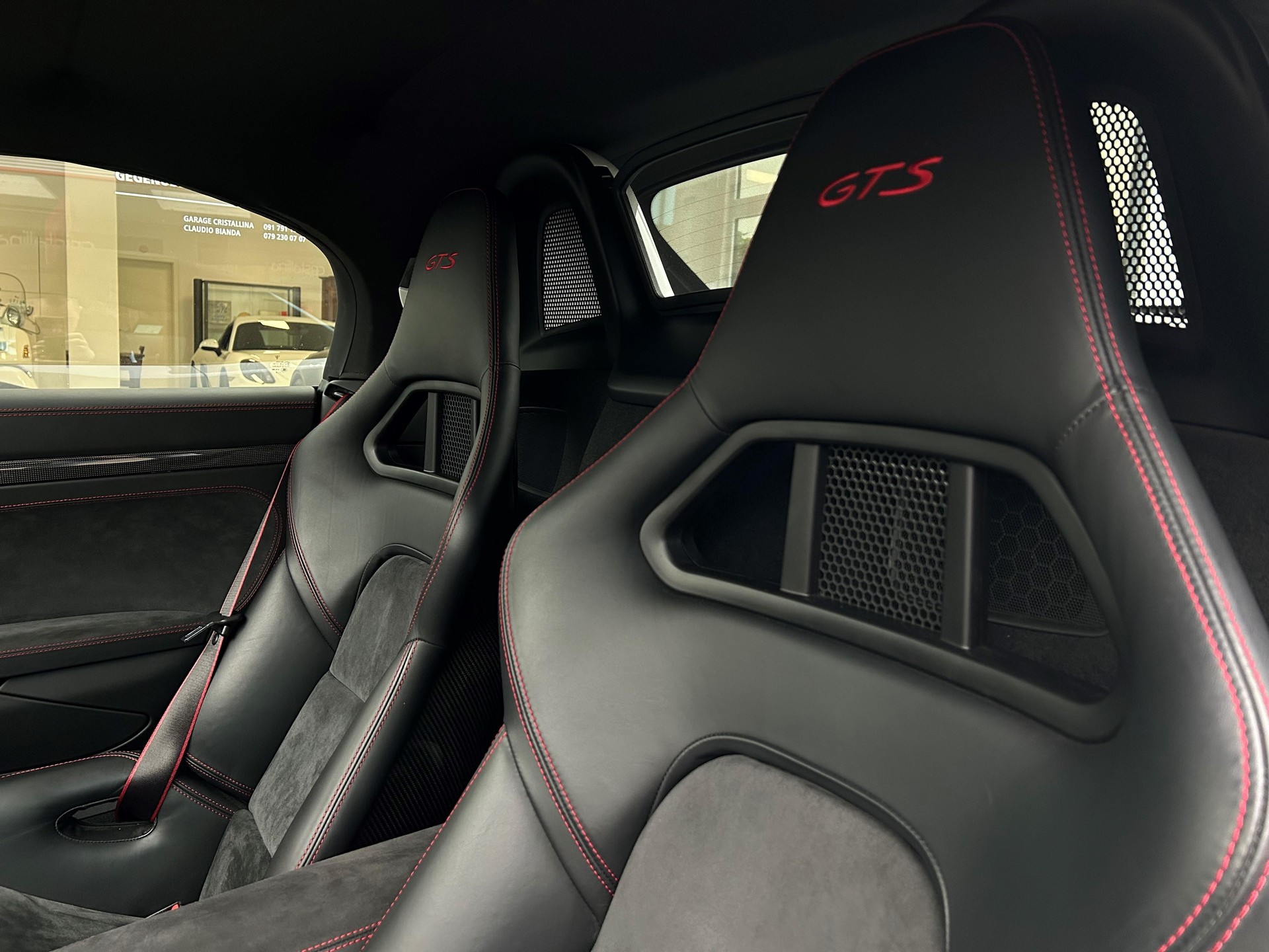 PORSCHE Boxster 3.4 GTS PDK-image-12