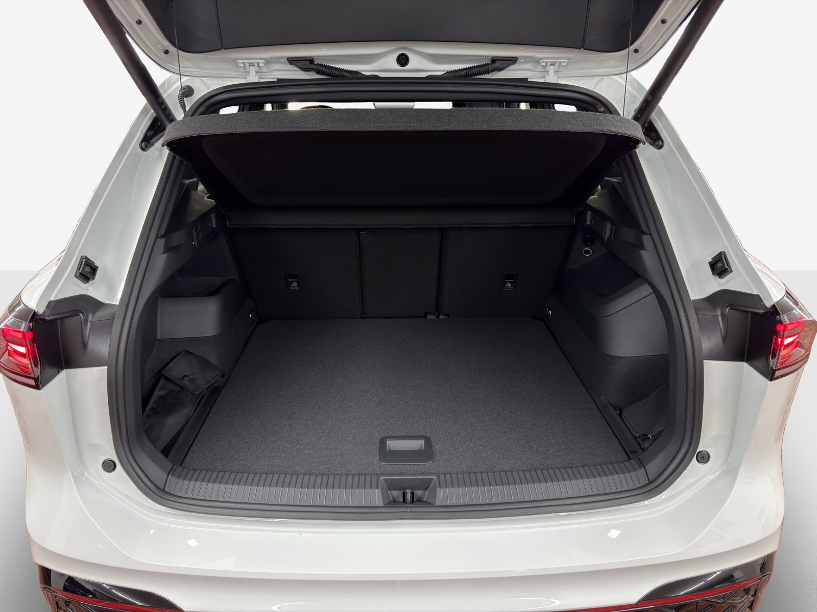 VW Tiguan 2.0 TSI DSG R-Line 4Motion-image-12