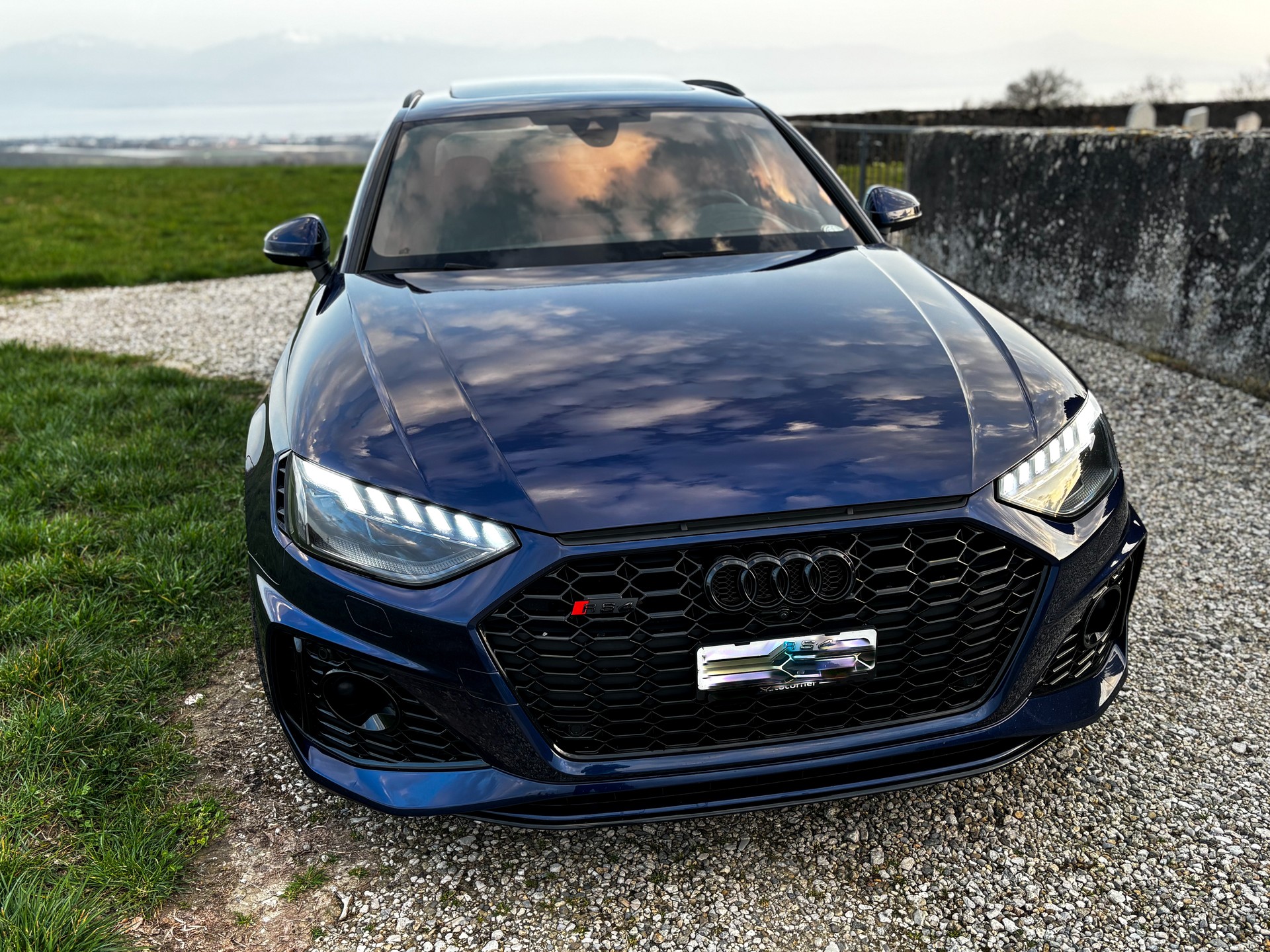 AUDI RS4 Avant quattro tiptronic Bleu Navara Cam360-image-0