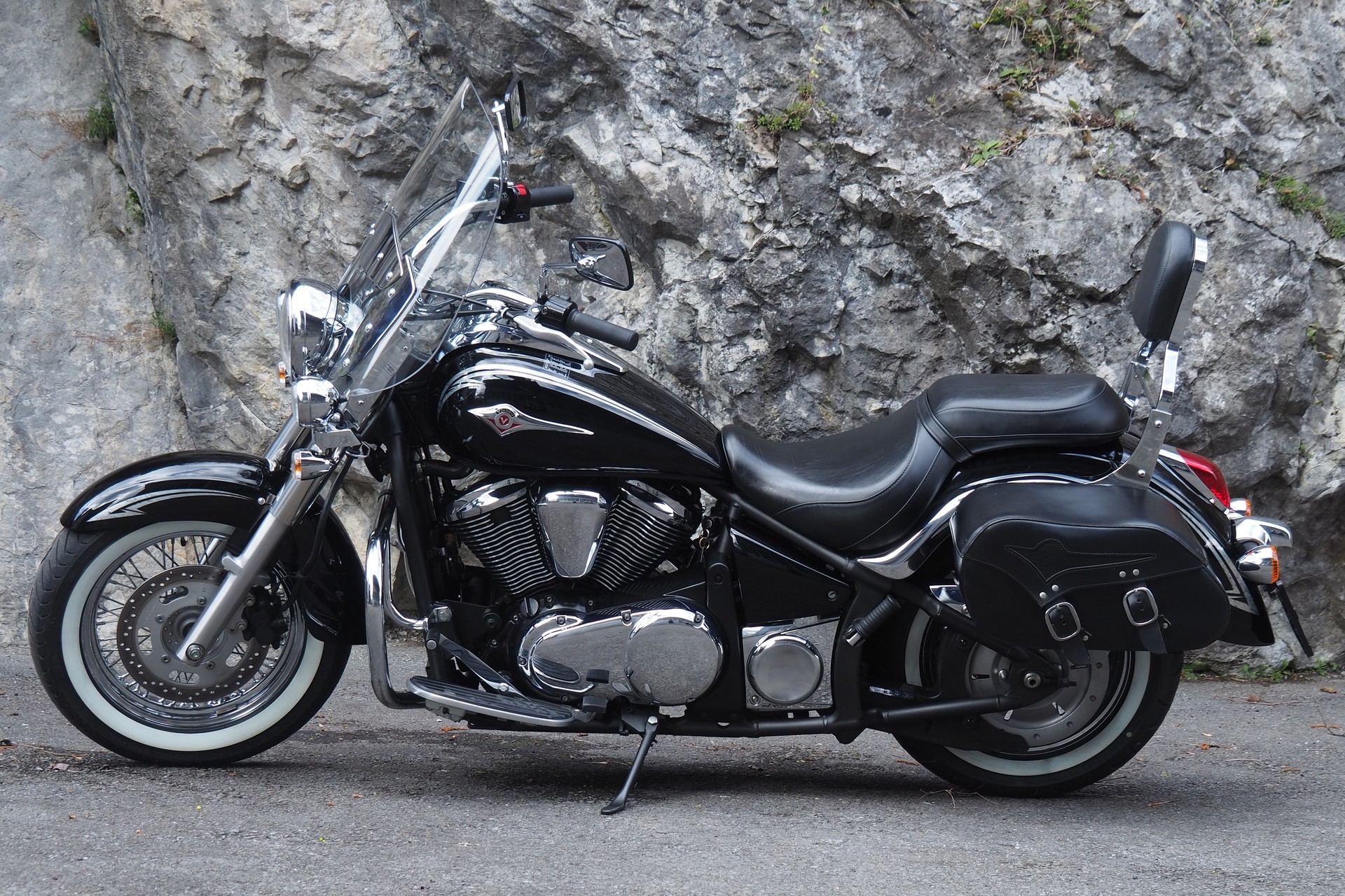 KAWASAKI VN 900 Classic-showroom-element-1