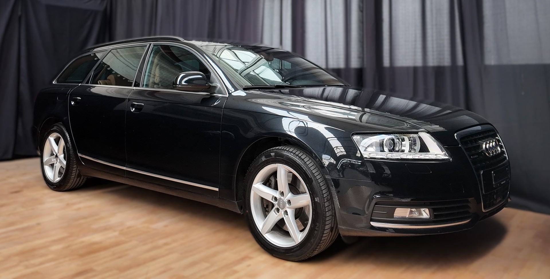 AUDI A6 Avant 3.0 TFSI quattro tiptronic