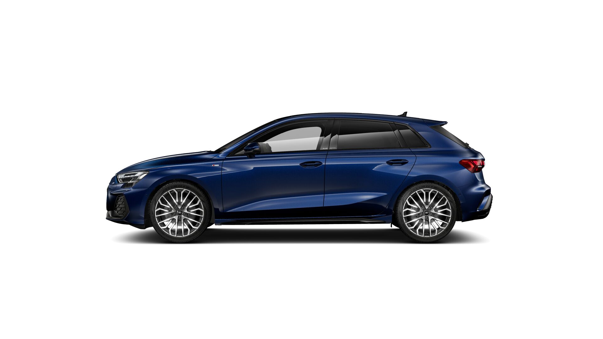 AUDI A3 Sportback TFSI 110 kW S line Attraction S tronic-image-4