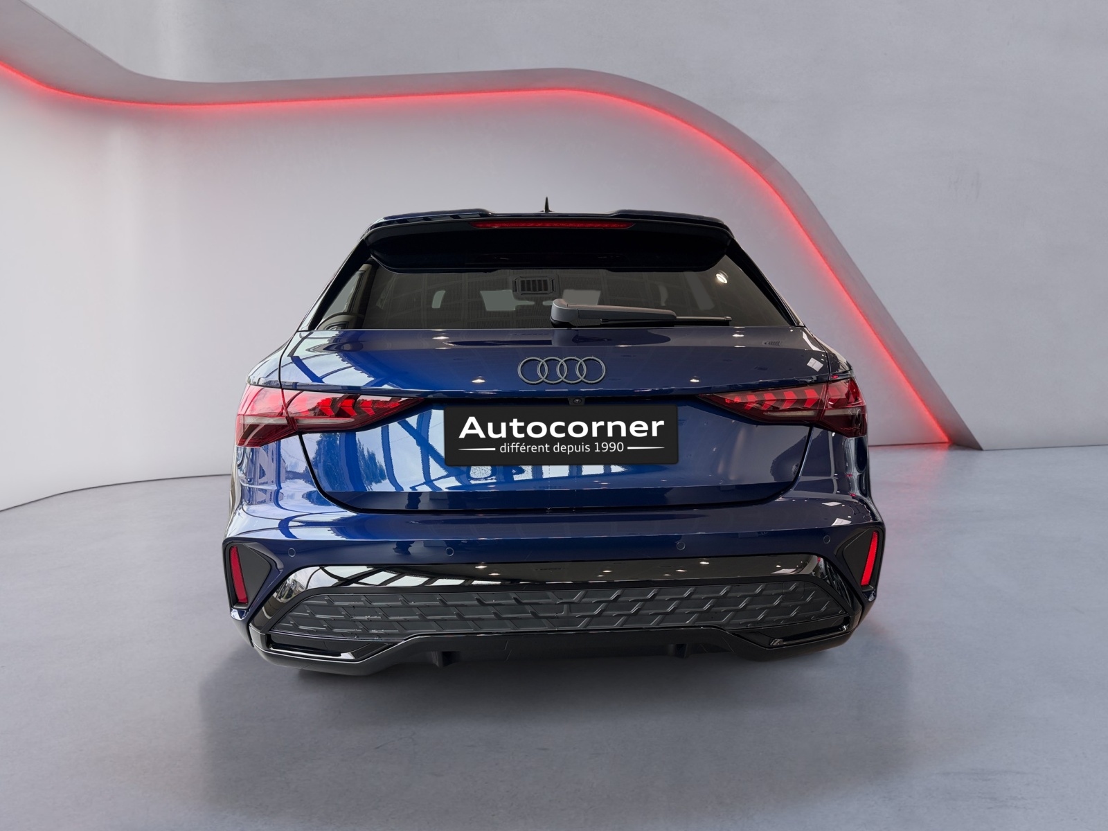 AUDI A3 Sportback TFSI 110 kW S line Attraction S tronic-image-3