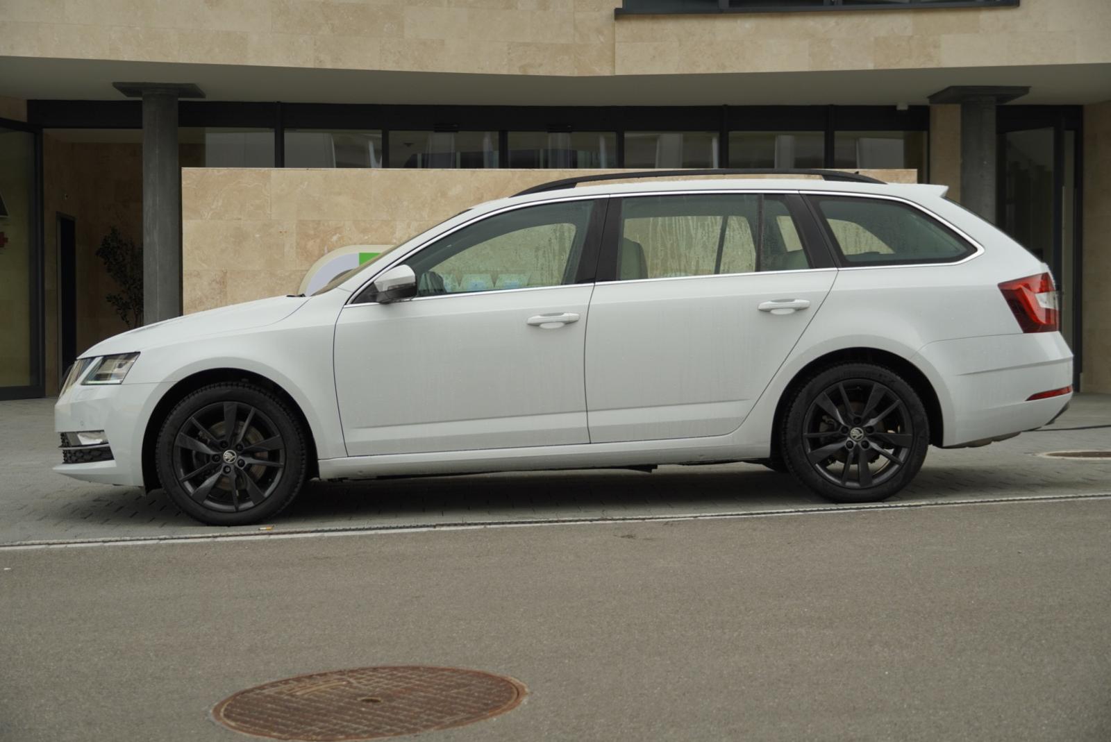 SKODA Octavia Combi 2.0 TDI Soleil 4x4 DSG-image-7