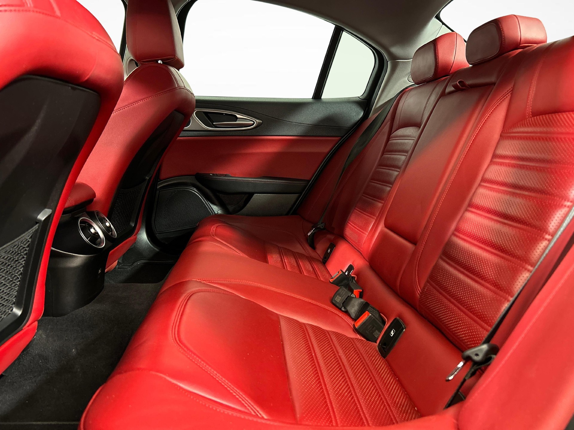 ALFA ROMEO Giulia 2.0 Q4 Veloce-image-3