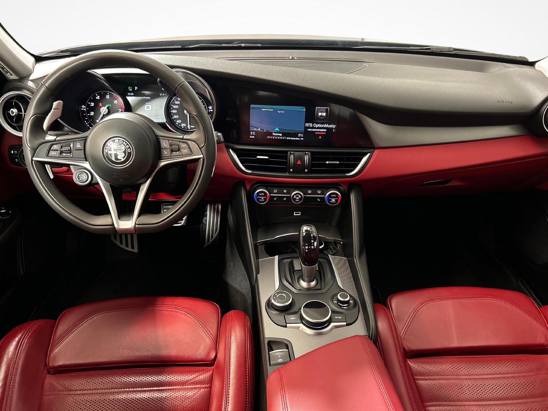 ALFA ROMEO Giulia 2.0 Q4 Veloce-image-6