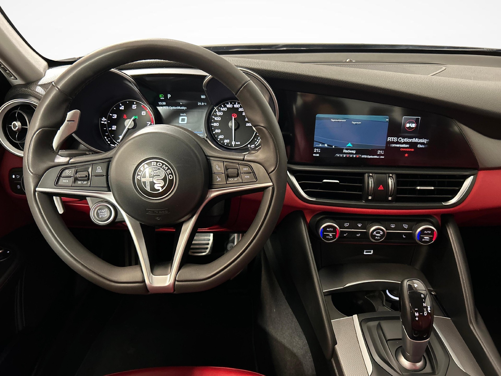 ALFA ROMEO Giulia 2.0 Q4 Veloce-image-5