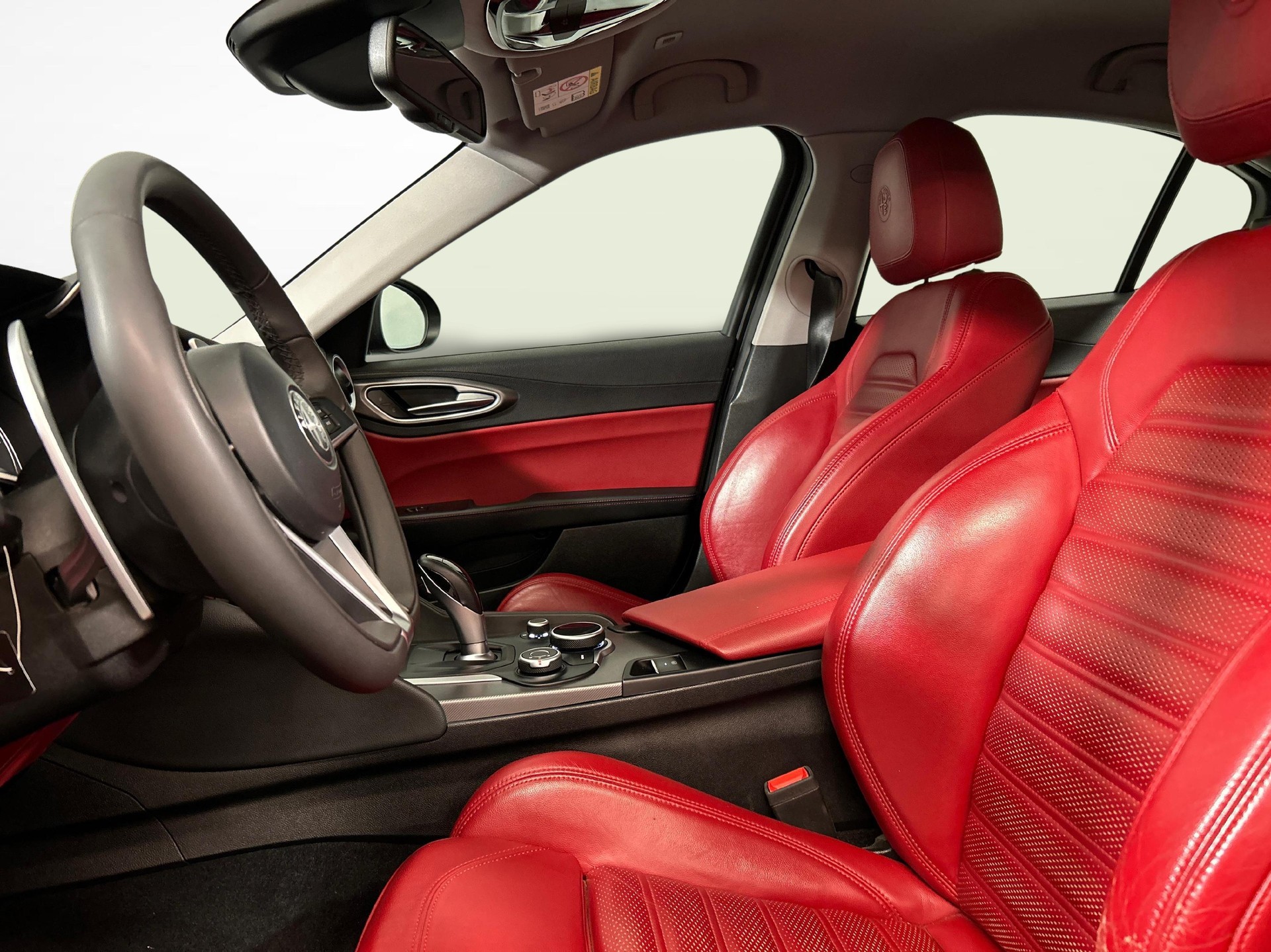 ALFA ROMEO Giulia 2.0 Q4 Veloce-image-2