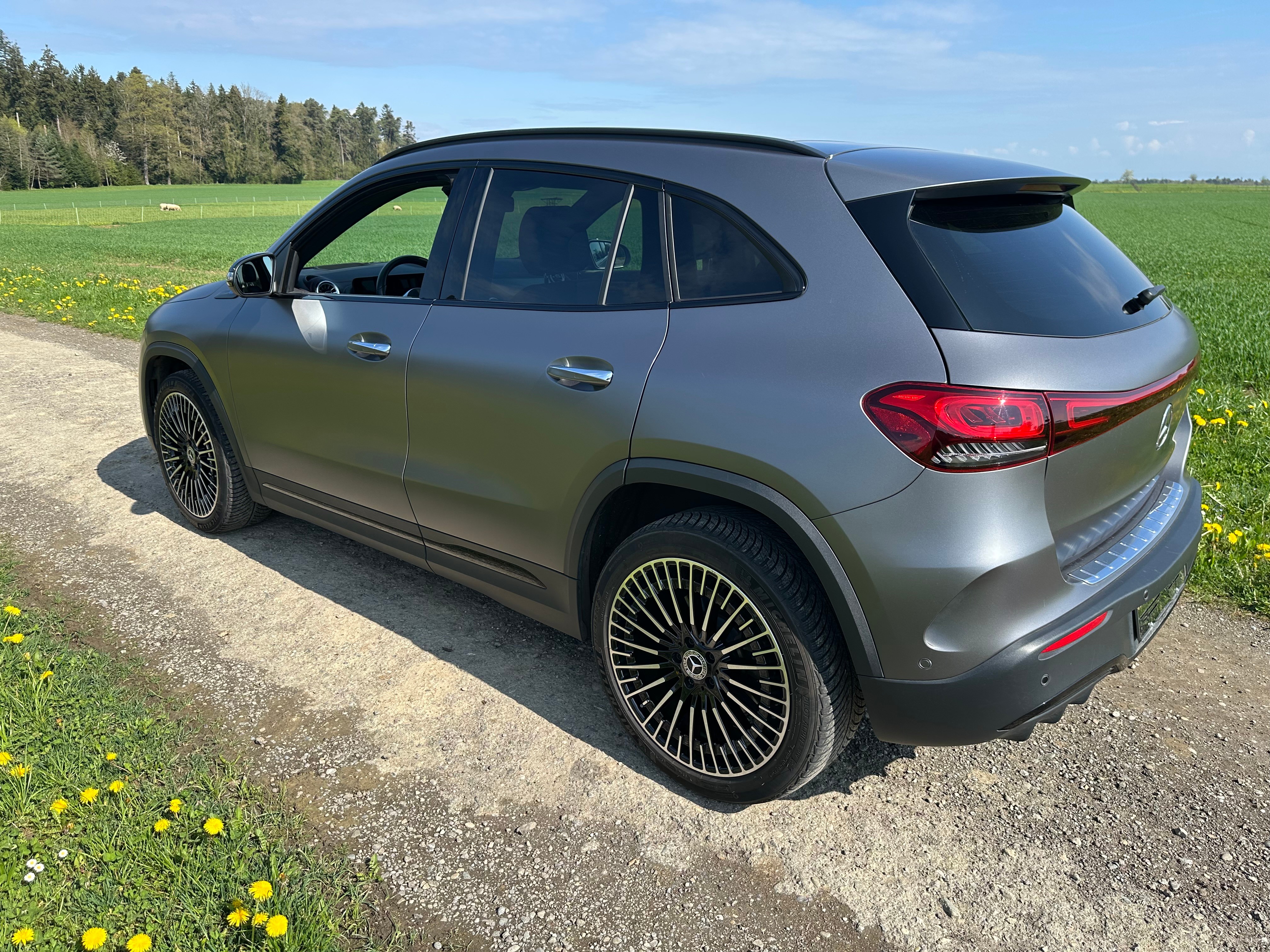 Car photo