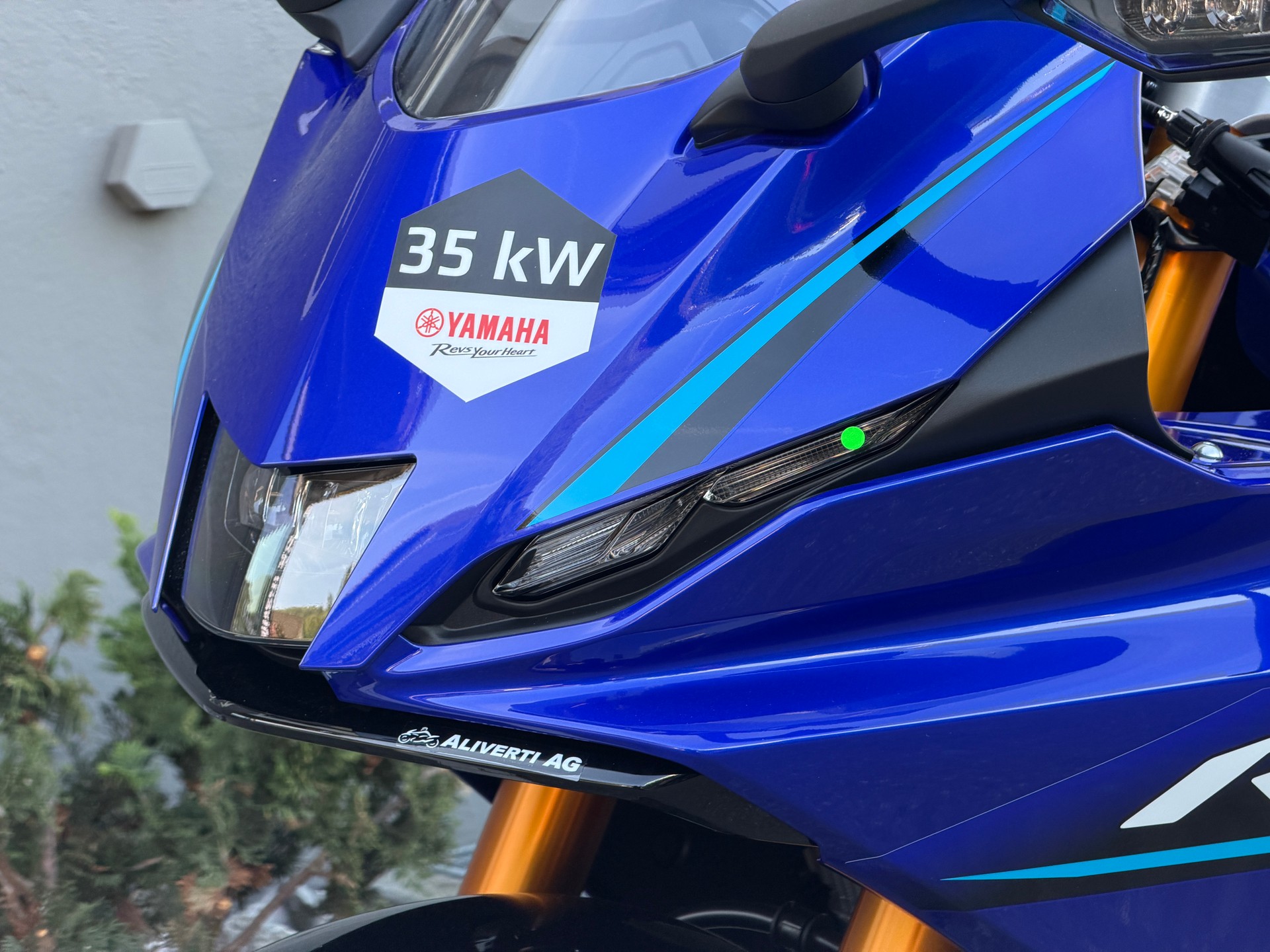 YAMAHA R7 (35kW) 2026-showroom-element-3