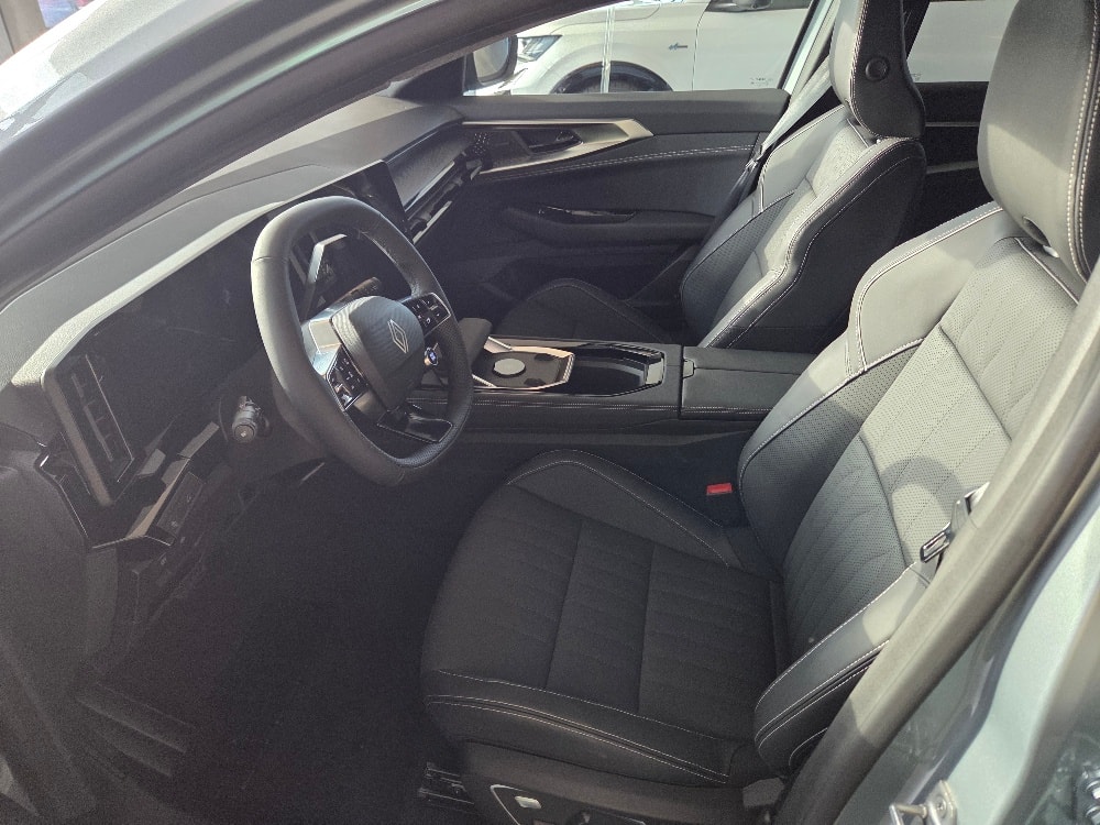 RENAULT Espace 1.2 E-Tech 200 Iconic 5-Sitze-image-6