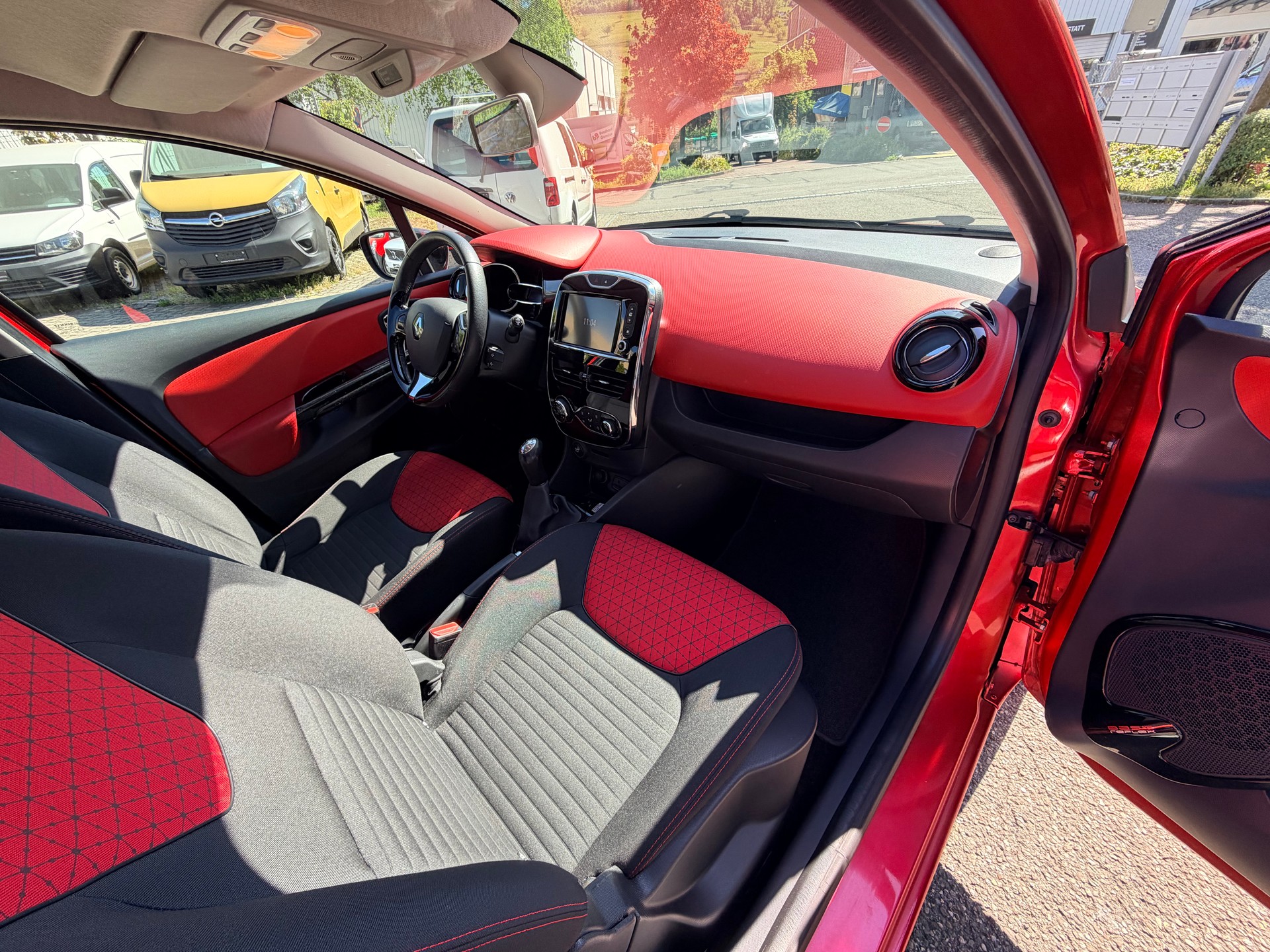 RENAULT Clio Grandtour 0.9 12V Dynamique-image-9