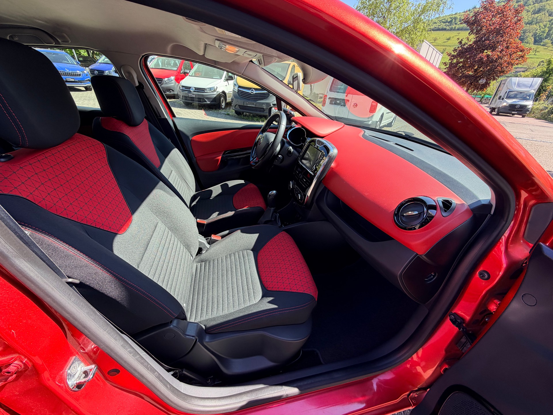 RENAULT Clio Grandtour 0.9 12V Dynamique-image-8