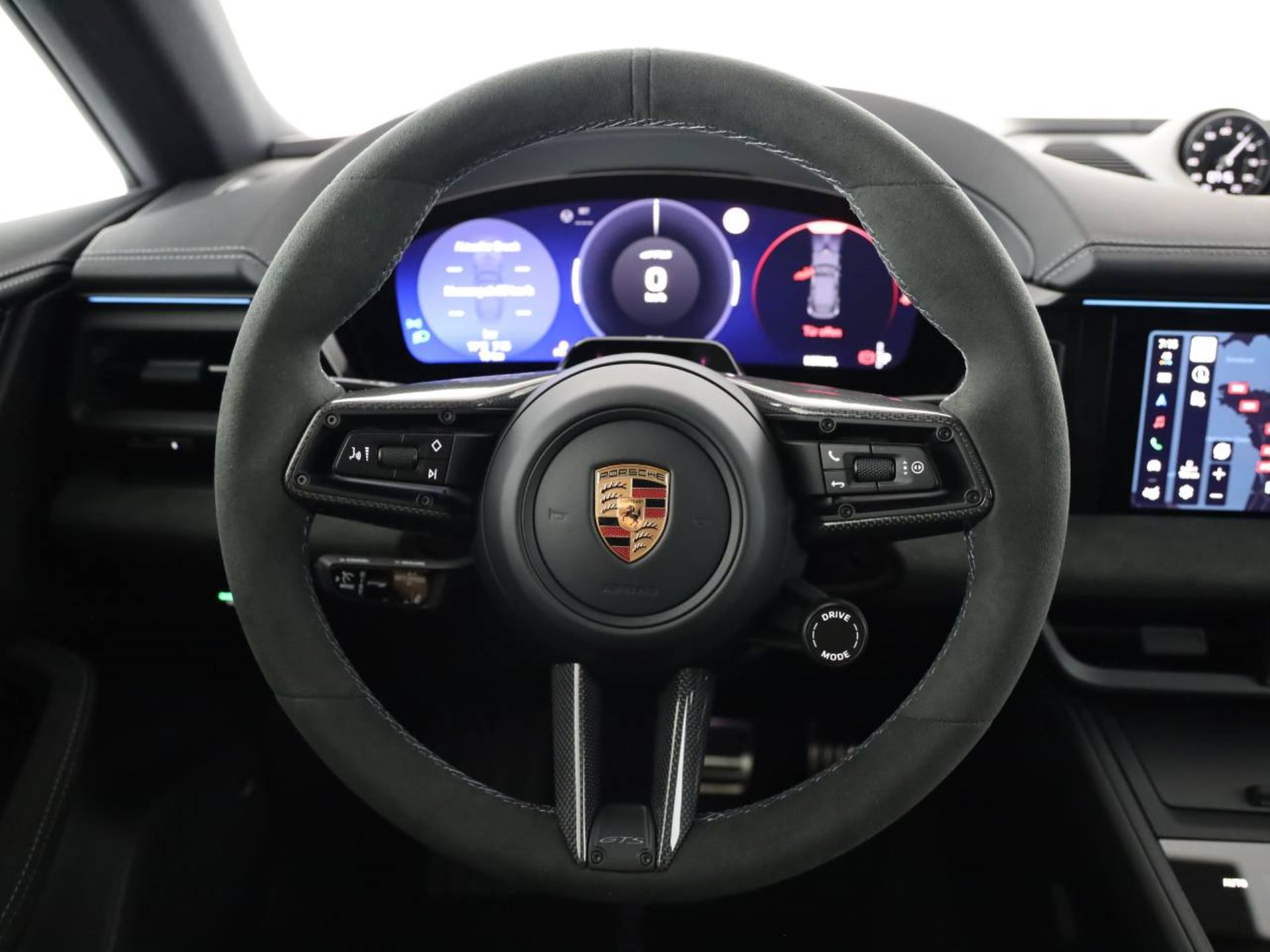 PORSCHE Macan GTS-image-3