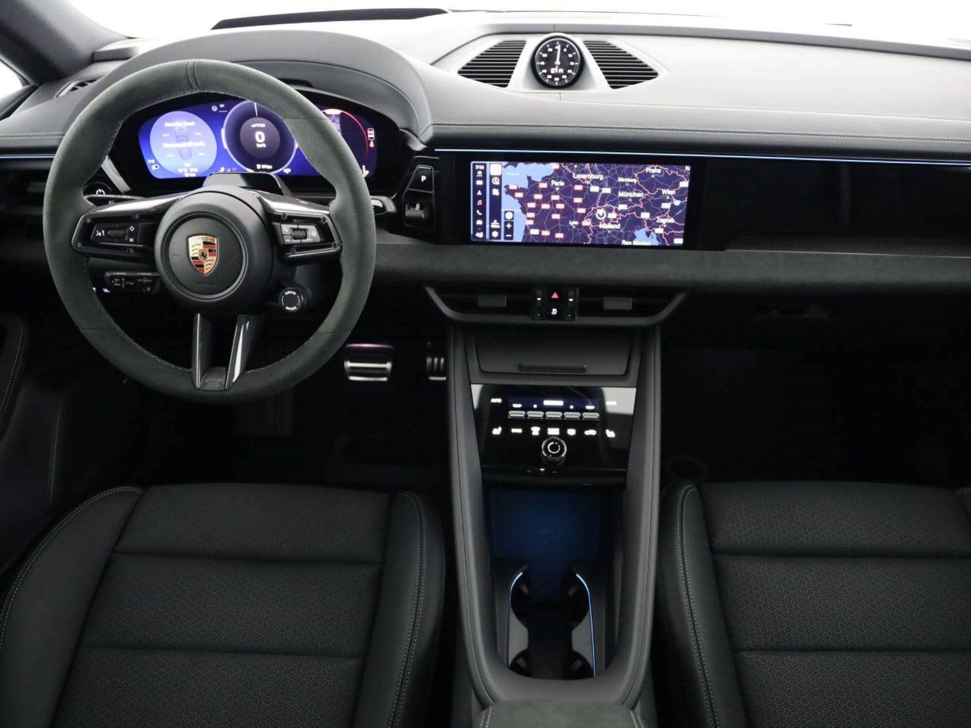 PORSCHE Macan GTS-image-4