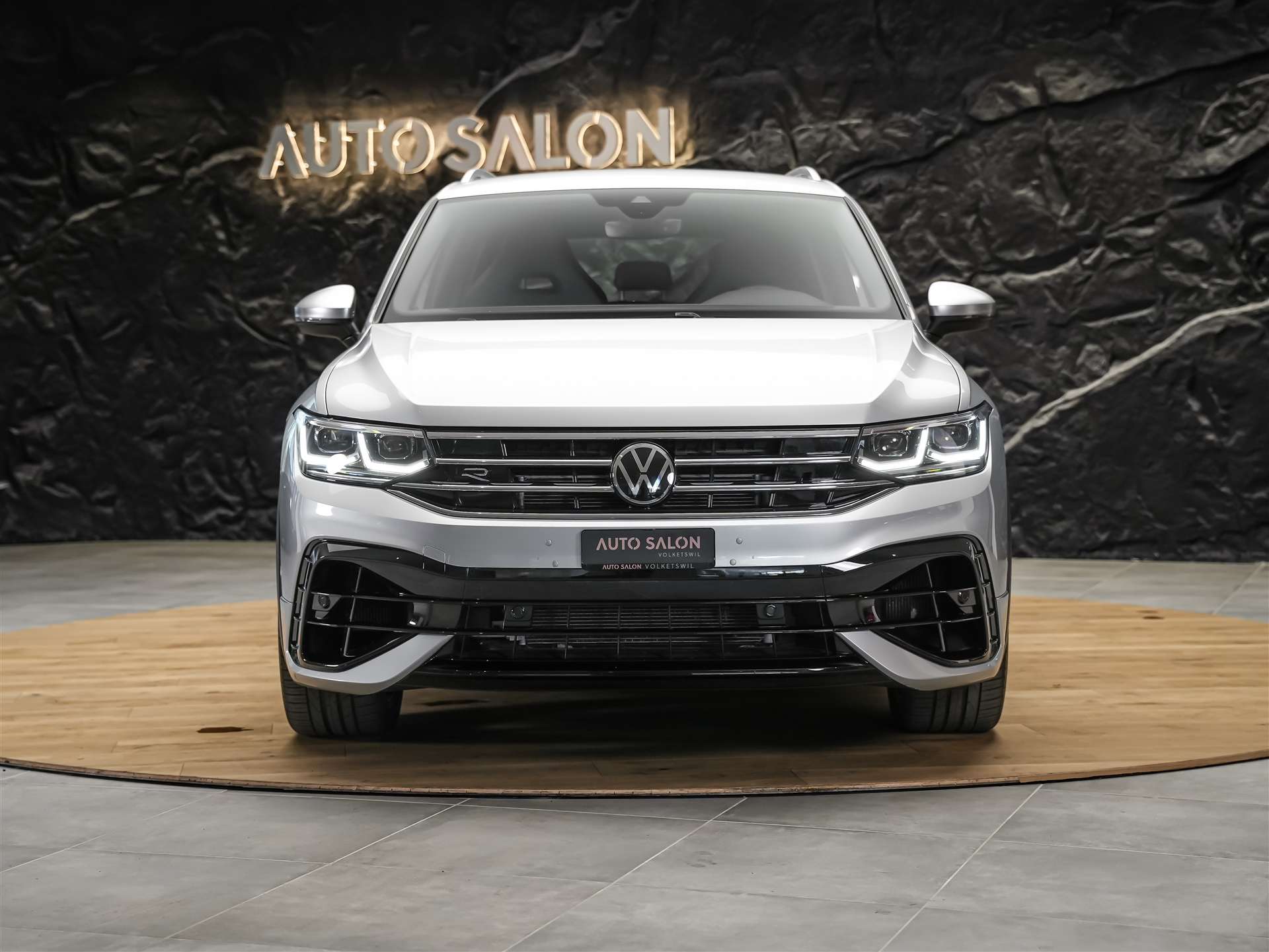 VW Tiguan 2.0TSI R 4Motion DSG *20" Felgen*Lenkradheizung*Assistenzpaket*-image-7