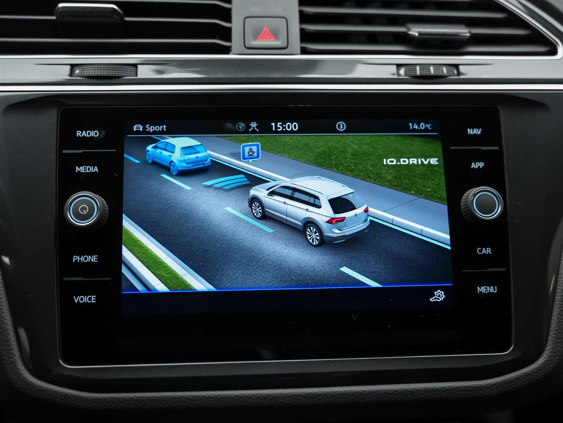 VW Tiguan 2.0TSI R 4Motion DSG *20" Felgen*Lenkradheizung*Assistenzpaket*-image-30