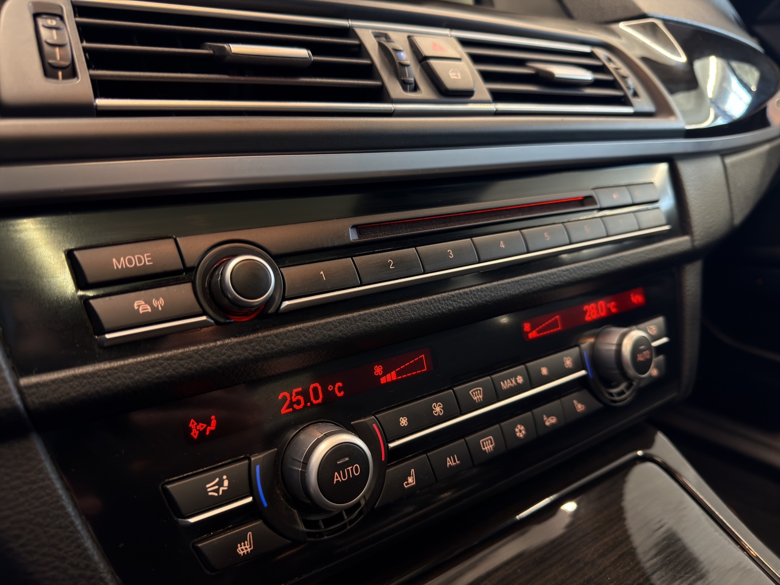 BMW 530i Steptronic-image-12