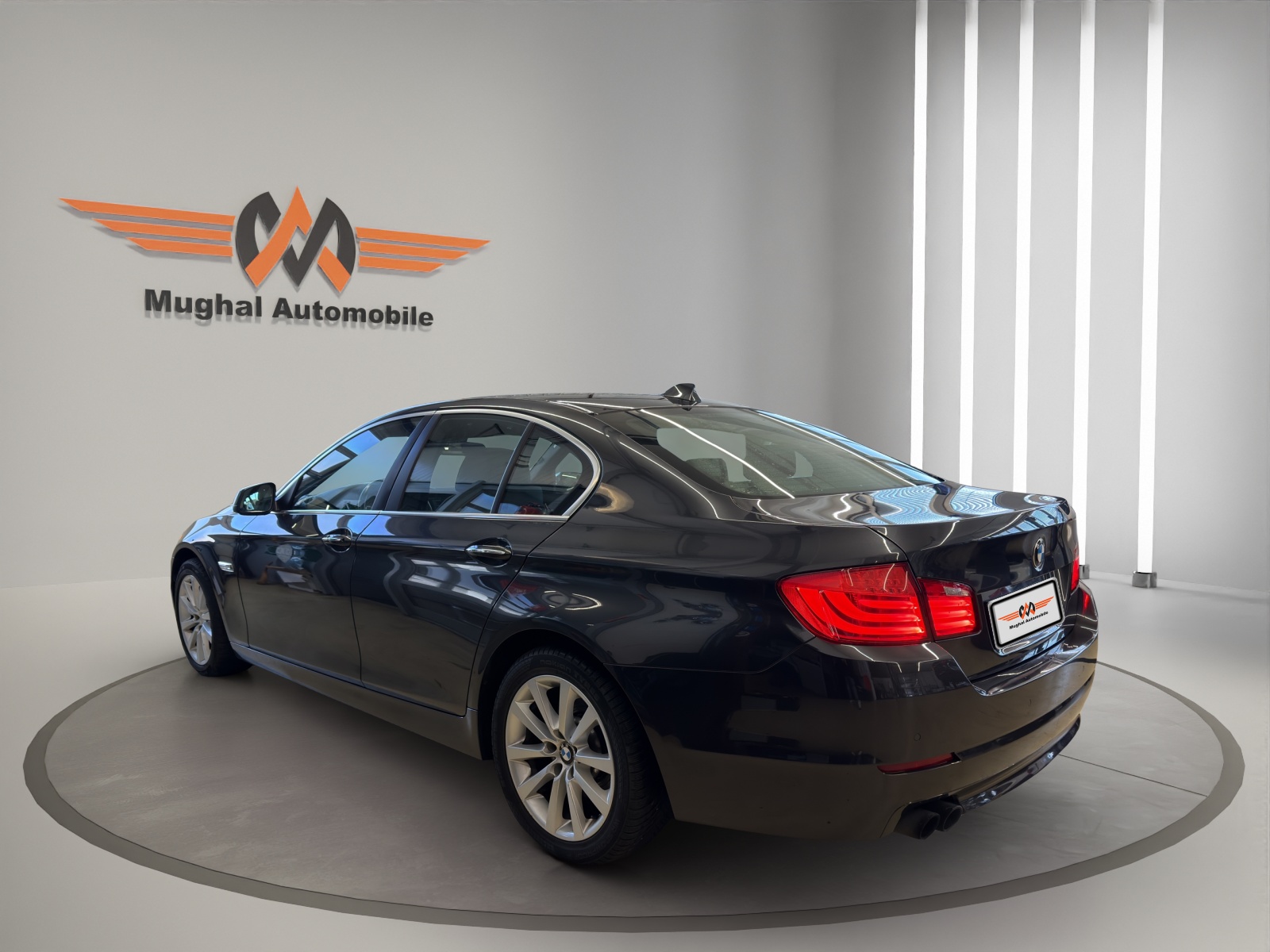BMW 530i Steptronic-image-5