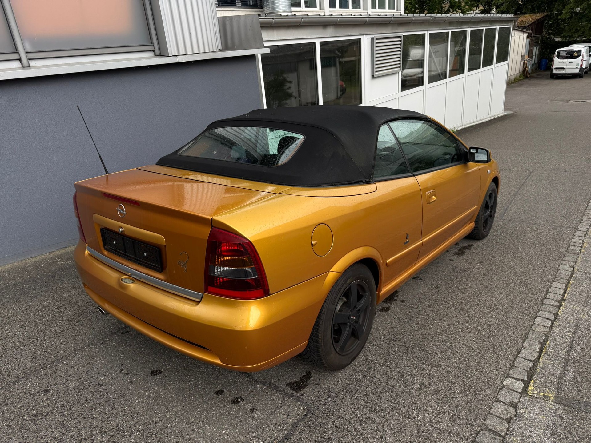 OPEL Astra Cabriolet 1.8i 16V Bertone Edition-image-4