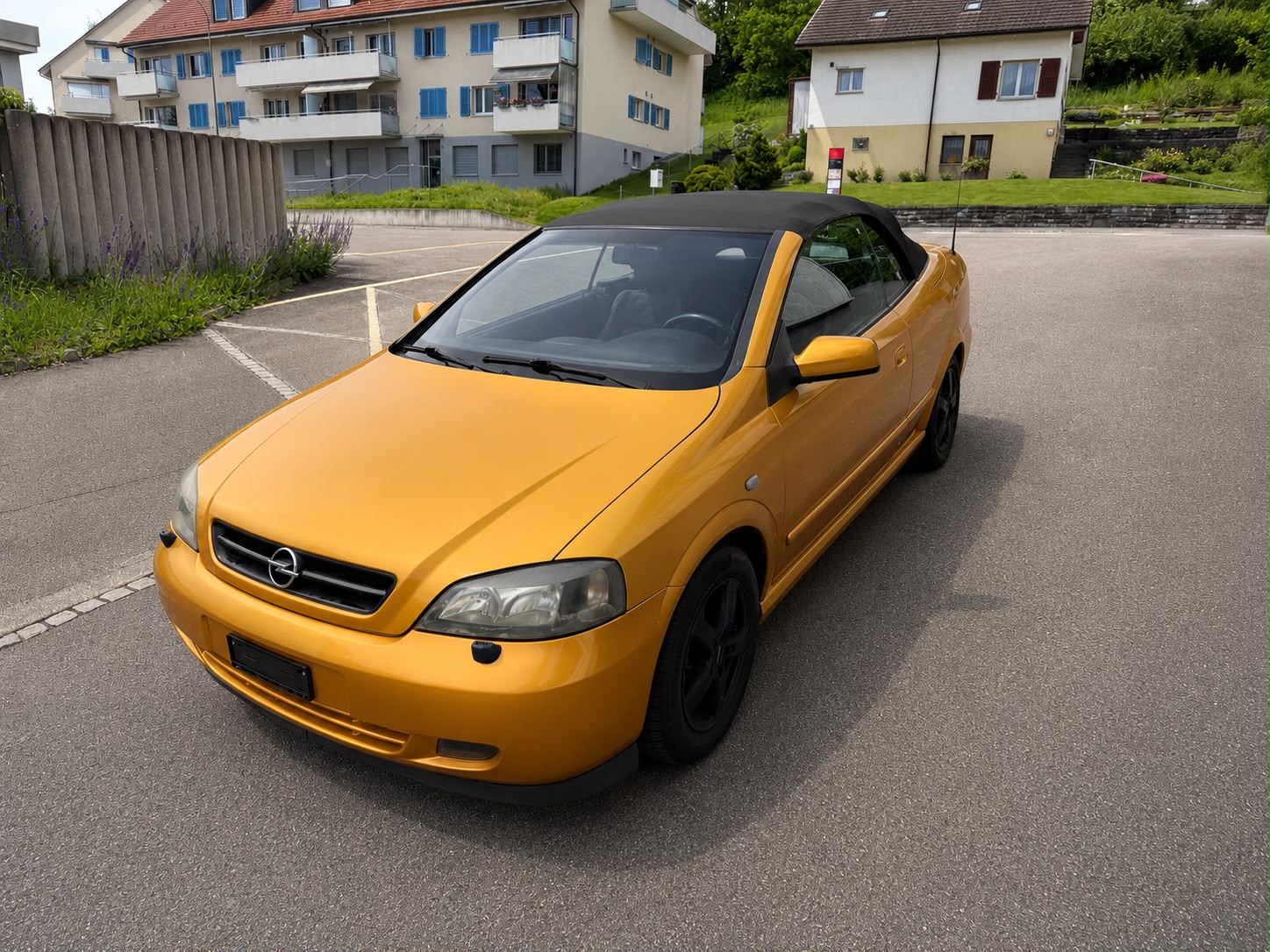 OPEL Astra Cabriolet 1.8i 16V Bertone Edition-image-1