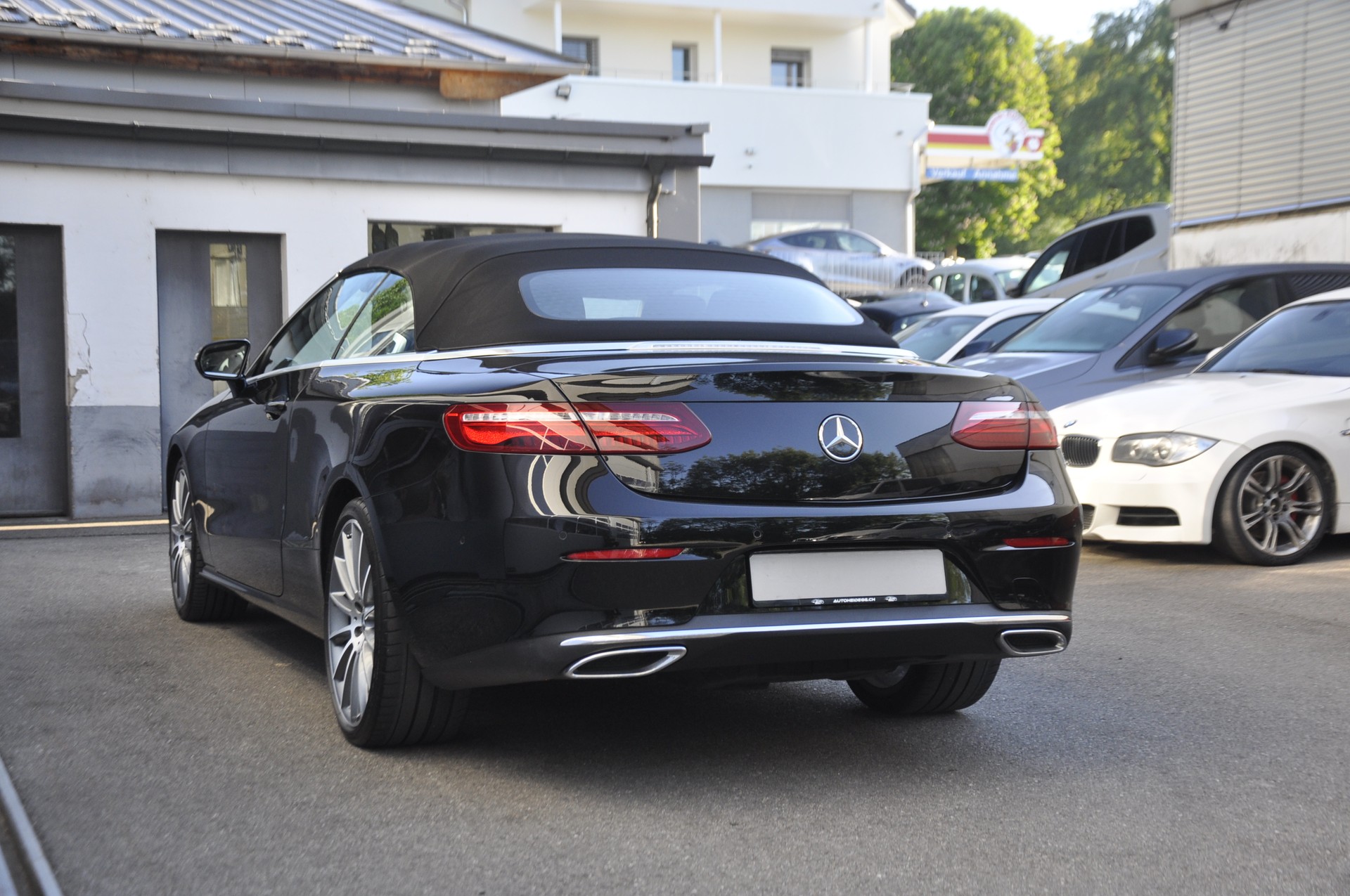 MERCEDES-BENZ E 200 Cabriolet Avantgarde 9G-Tronic-image-15