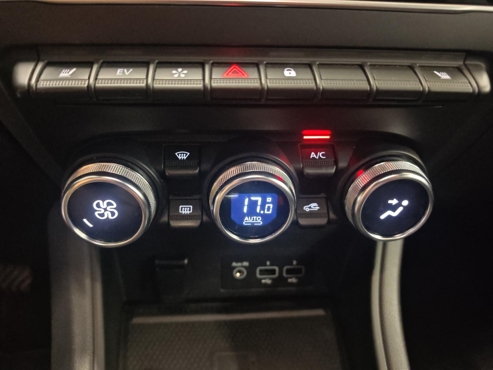 RENAULT Captur 1.6 E-Tech 145 Rive Gauche DHT-image-21