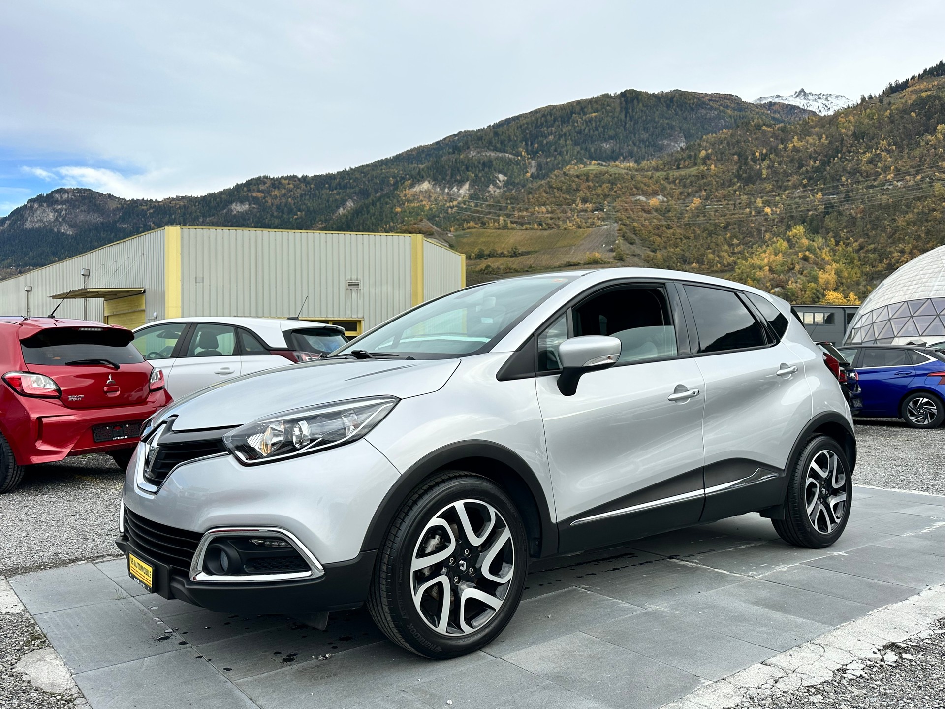 RENAULT Captur 1.2 T 16V Privilège EDC-image-0