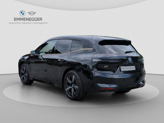 BMW iX xDrive40 Launch Ed.-image-5