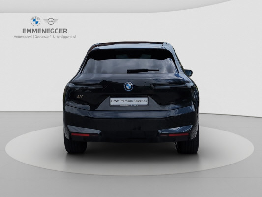 BMW iX xDrive40 Launch Ed.-image-6
