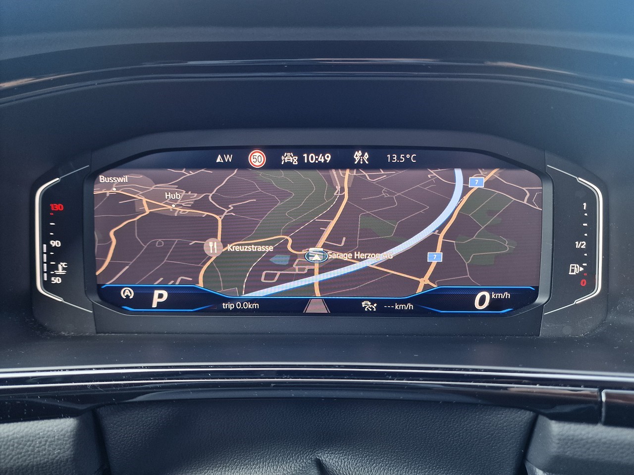 VW T-Roc 2.0 TSI R DSG 4Motion-image-16