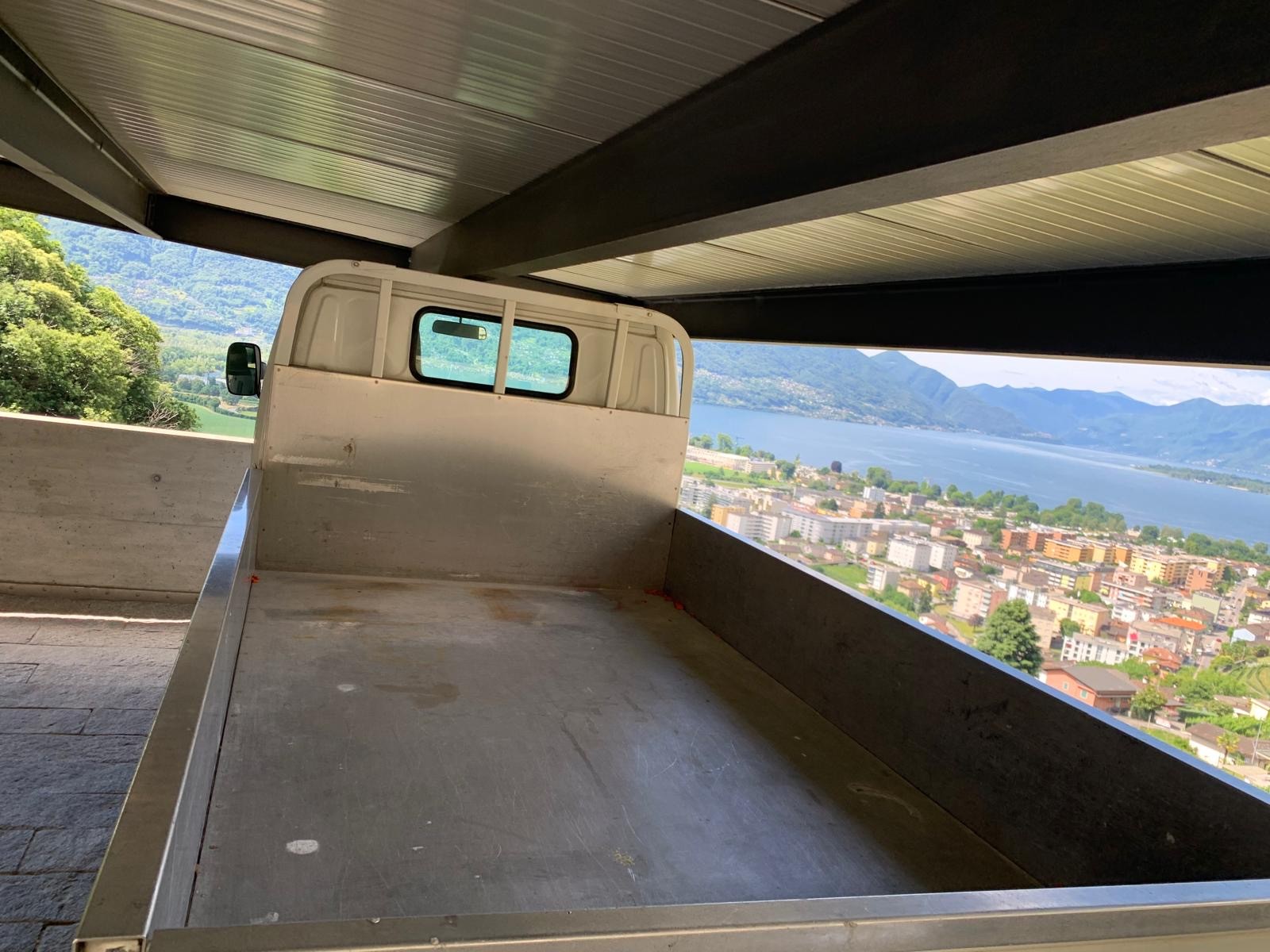 TOYOTA Dyna 100 SWB-image-4