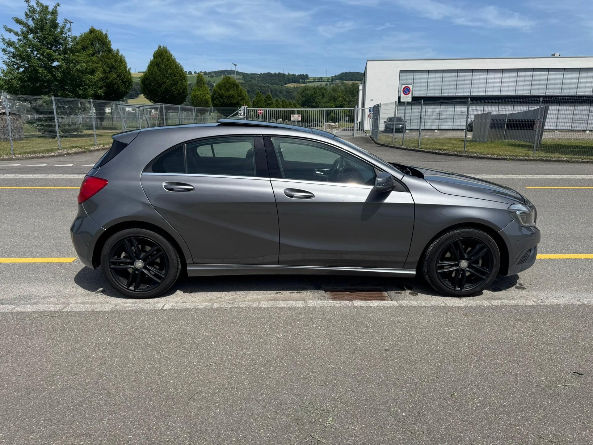 MERCEDES-BENZ A 220 CDI 4Matic 7G-DCT-image-5