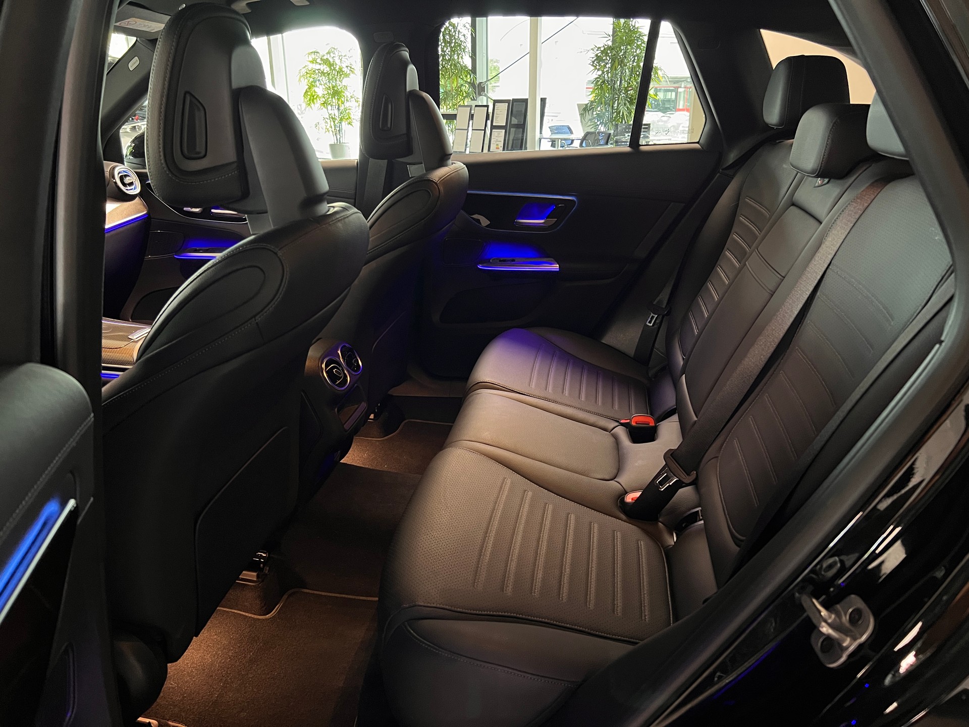 MERCEDES-BENZ GLC 220 d 4Matic 9G-Tronic-image-6