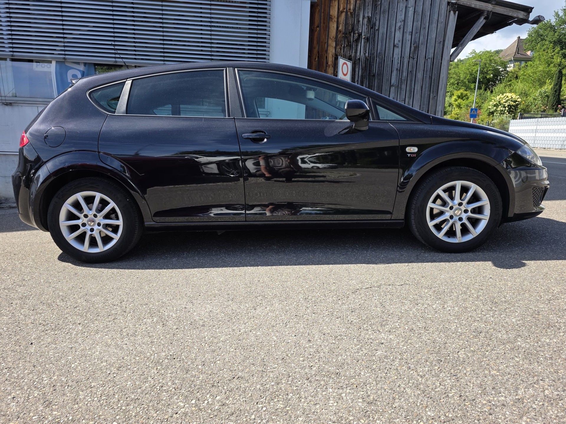 SEAT Leon 2.0 TDI Style-image-13