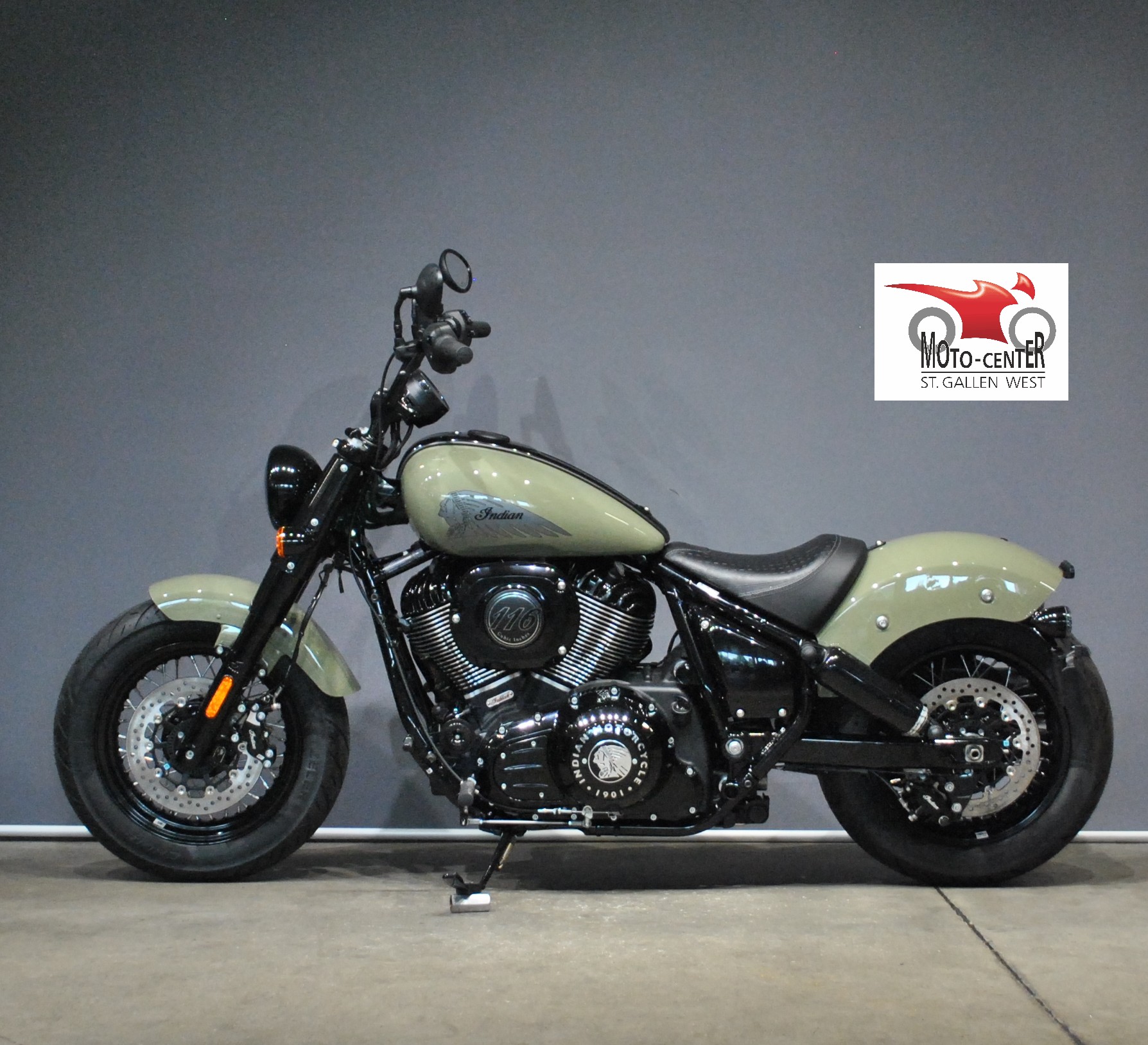 INDIAN Chief Bobber Dark Horse-showroom-element-2