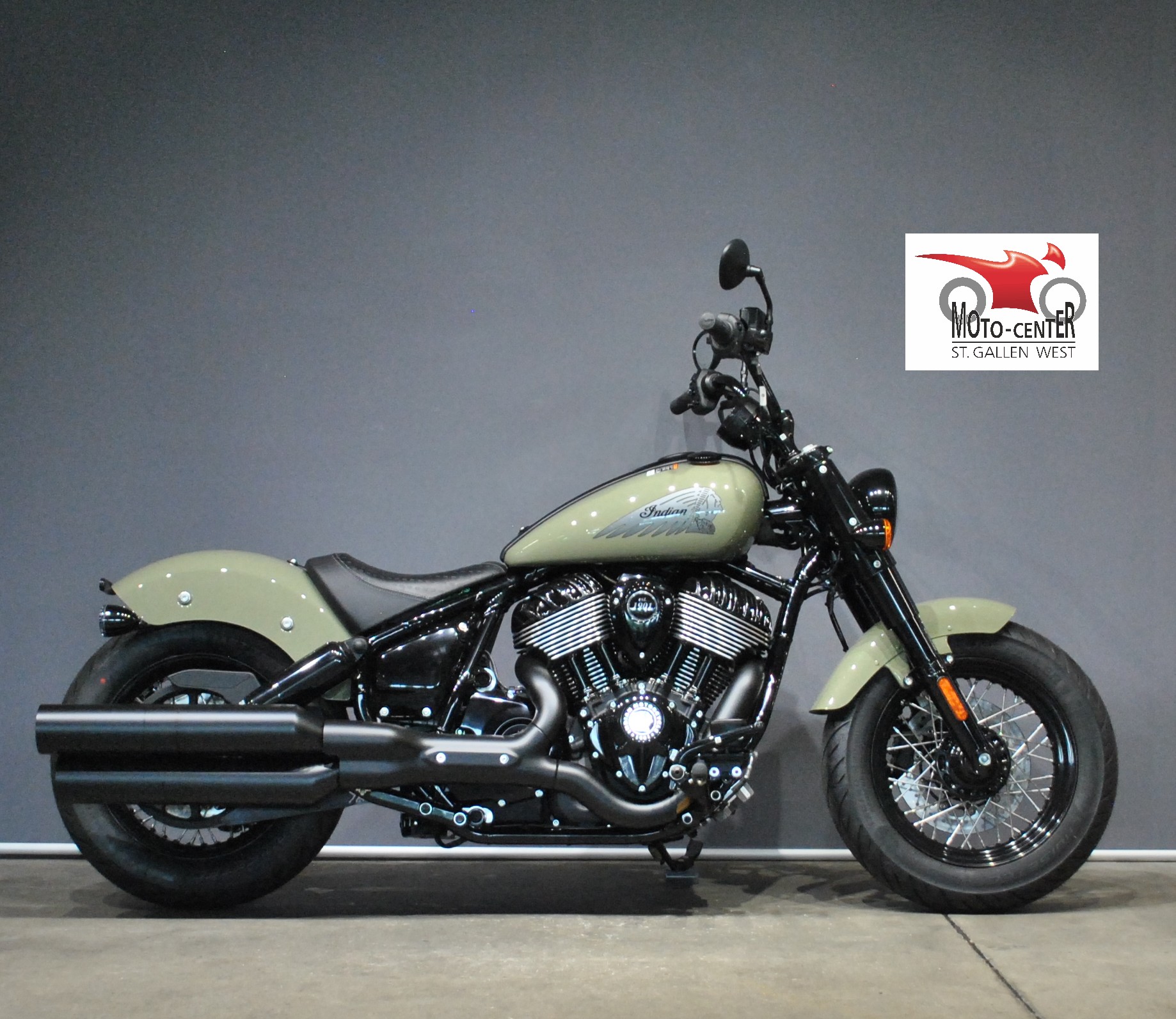 INDIAN Chief Bobber Dark Horse-showroom-element-1