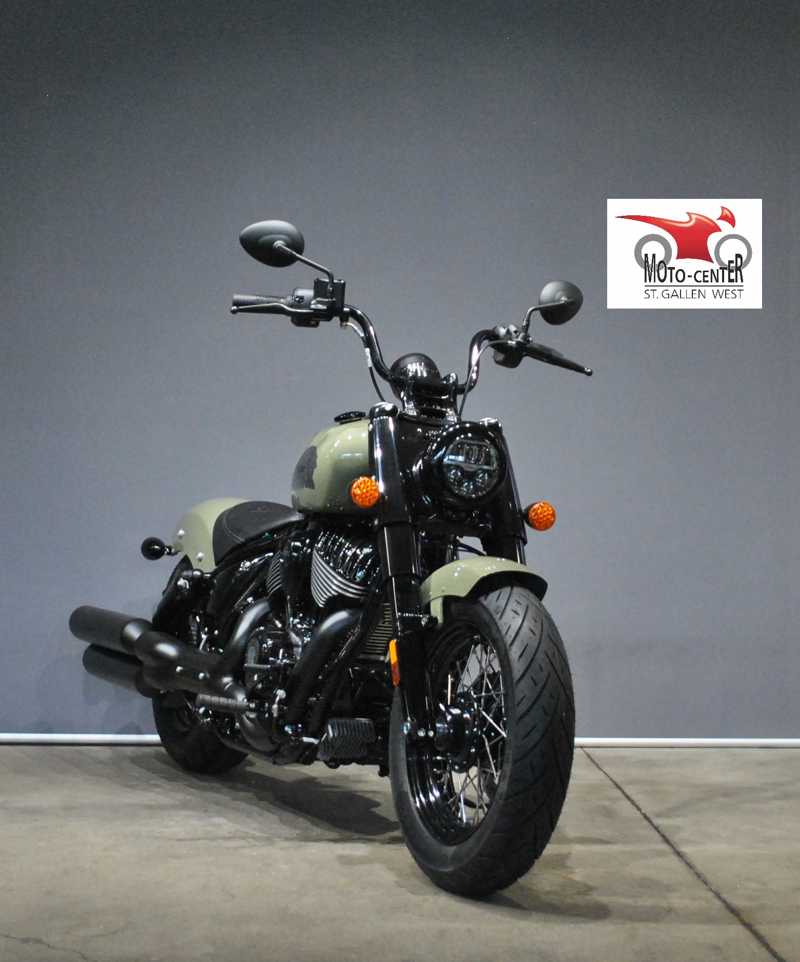 INDIAN Chief Bobber Dark Horse
