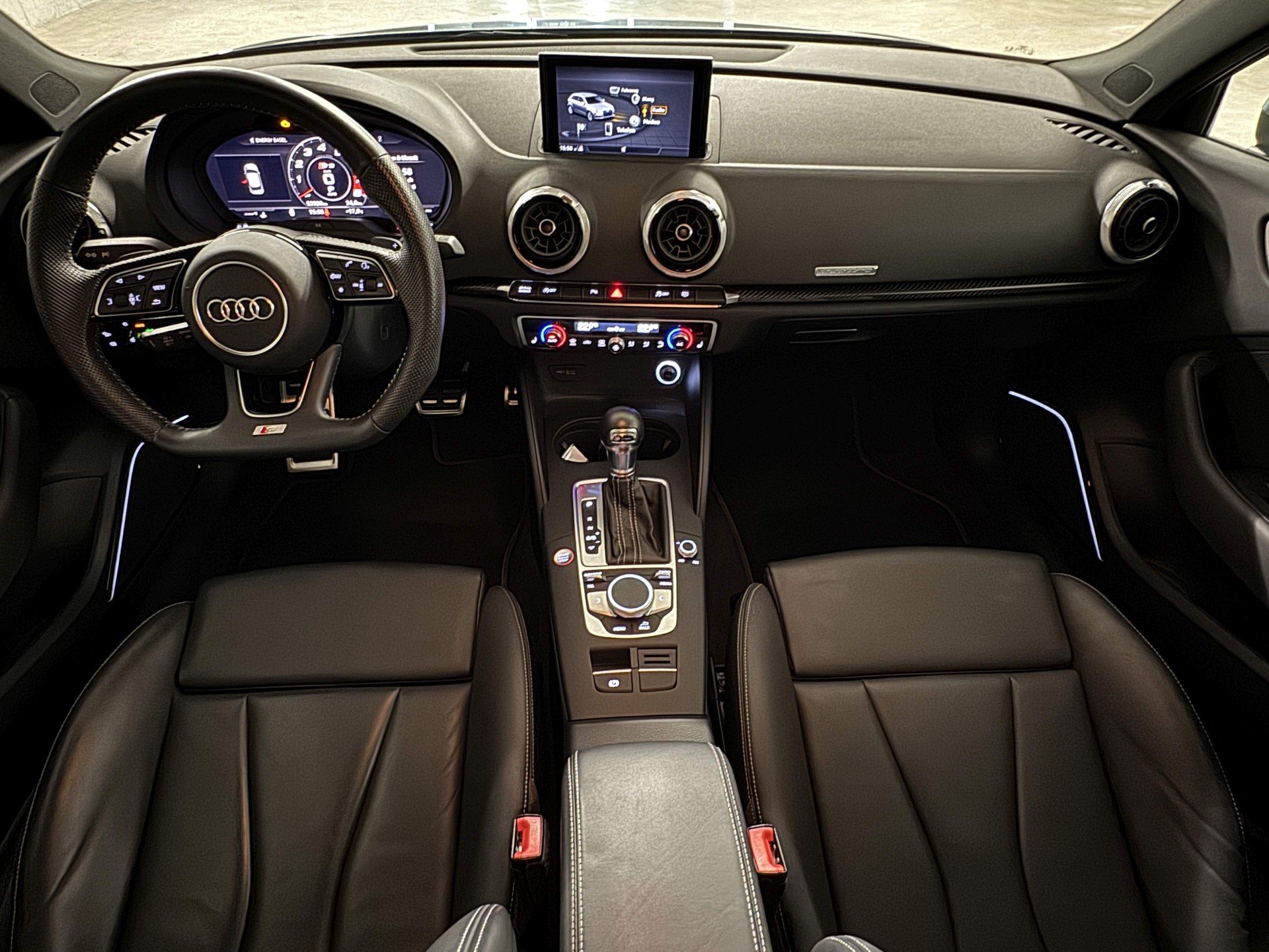AUDI S3 Sportback 2.0 TFSI quattro S-tronic-image-10
