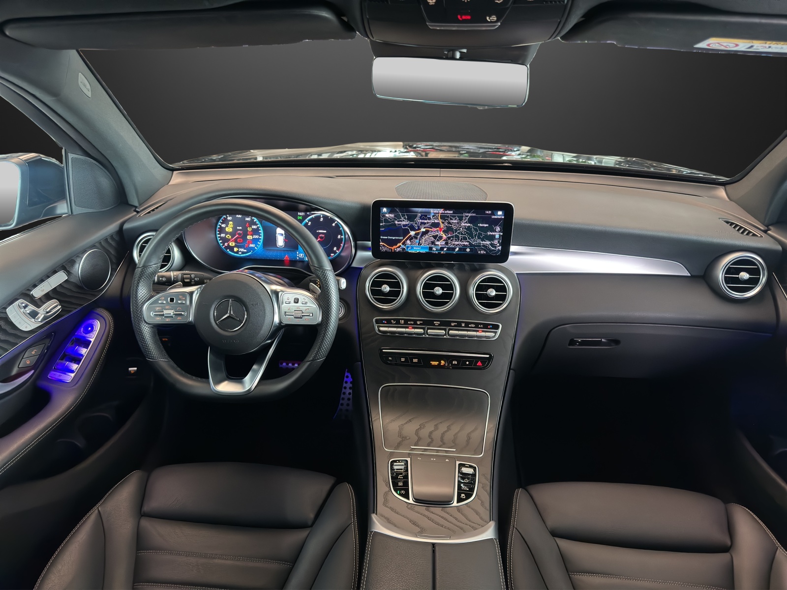 MERCEDES-BENZ GLC 220 d AMG Line 4Matic-image-9