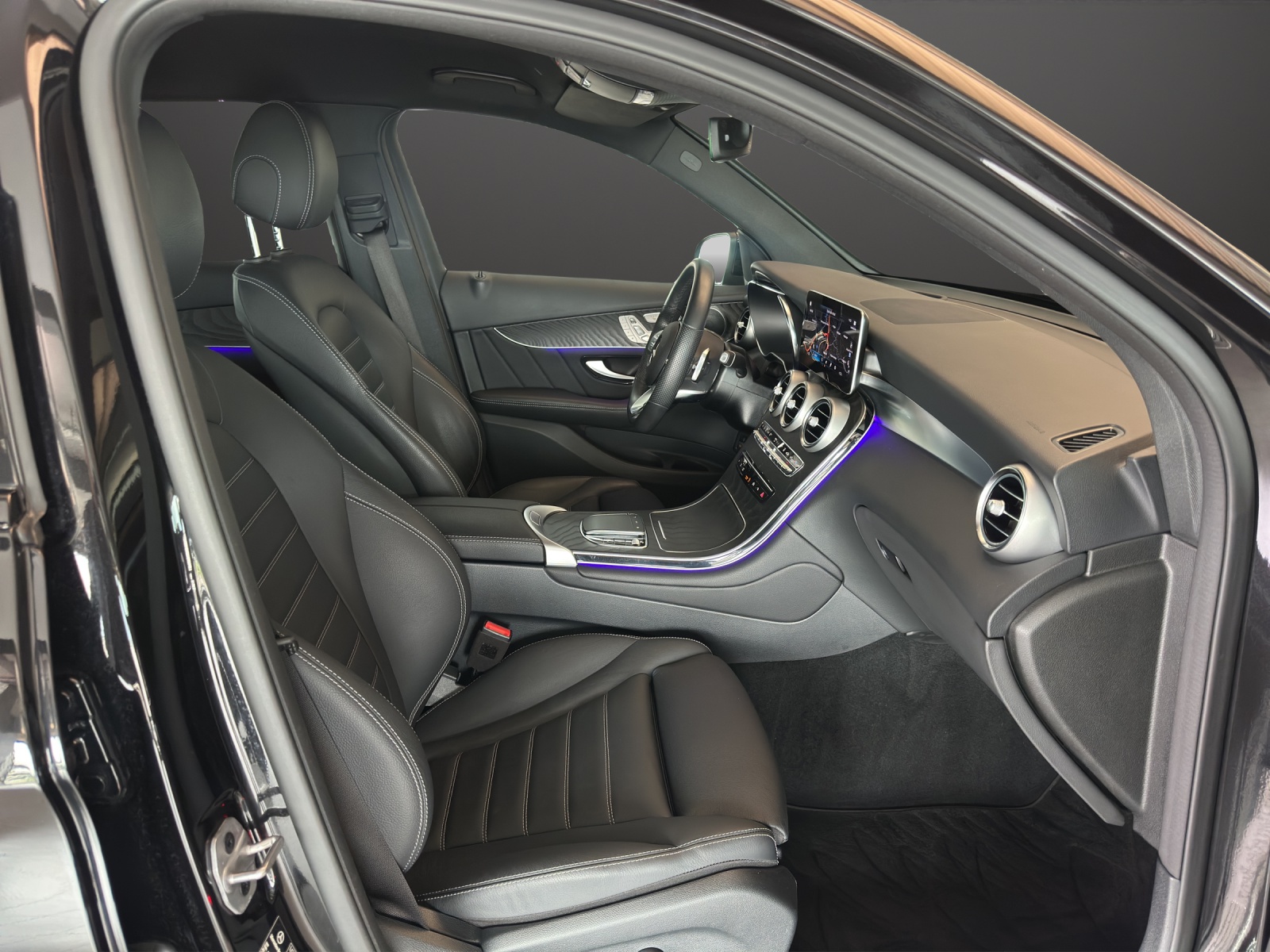 MERCEDES-BENZ GLC 220 d AMG Line 4Matic-image-10