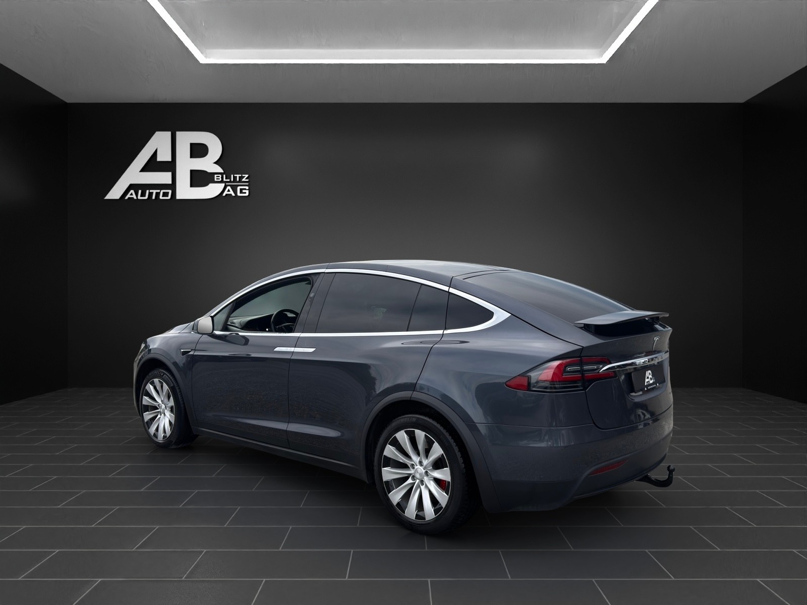 TESLA Model X Performance Ludicrous 4x4 mit 796 PS * 7-Plätzer *-image-2