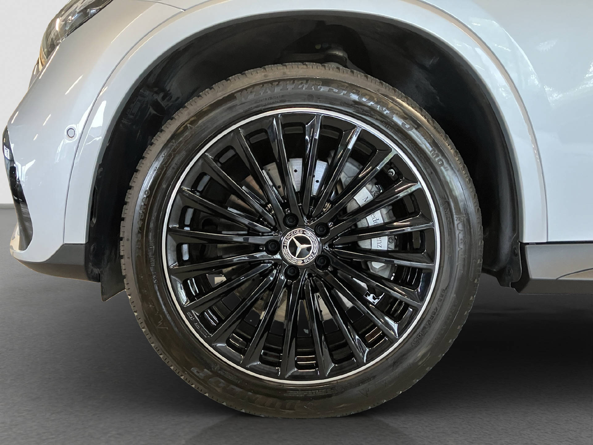 MERCEDES-BENZ GLC 300 e EQ Star AMG Line-image-6