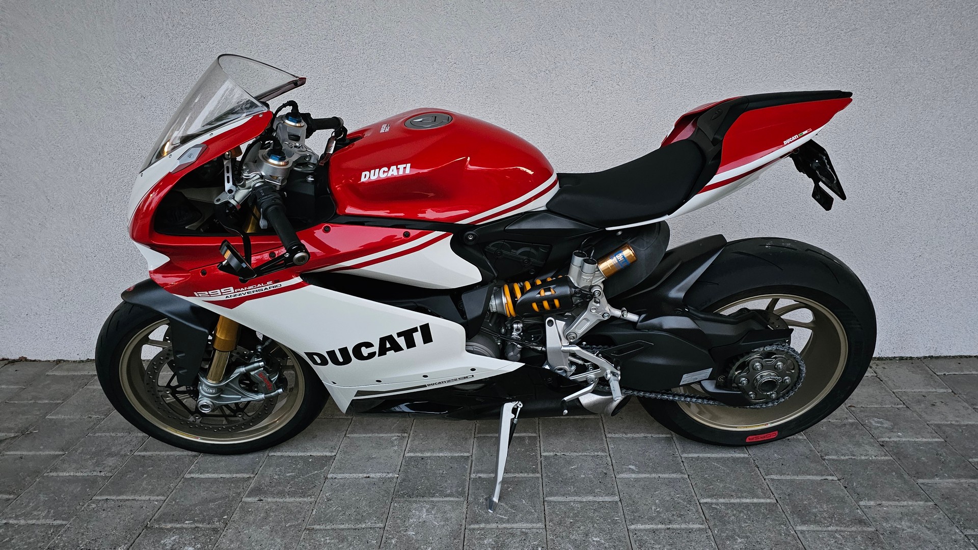 DUCATI Panigale 1299 S Anniversario-showroom-element-1
